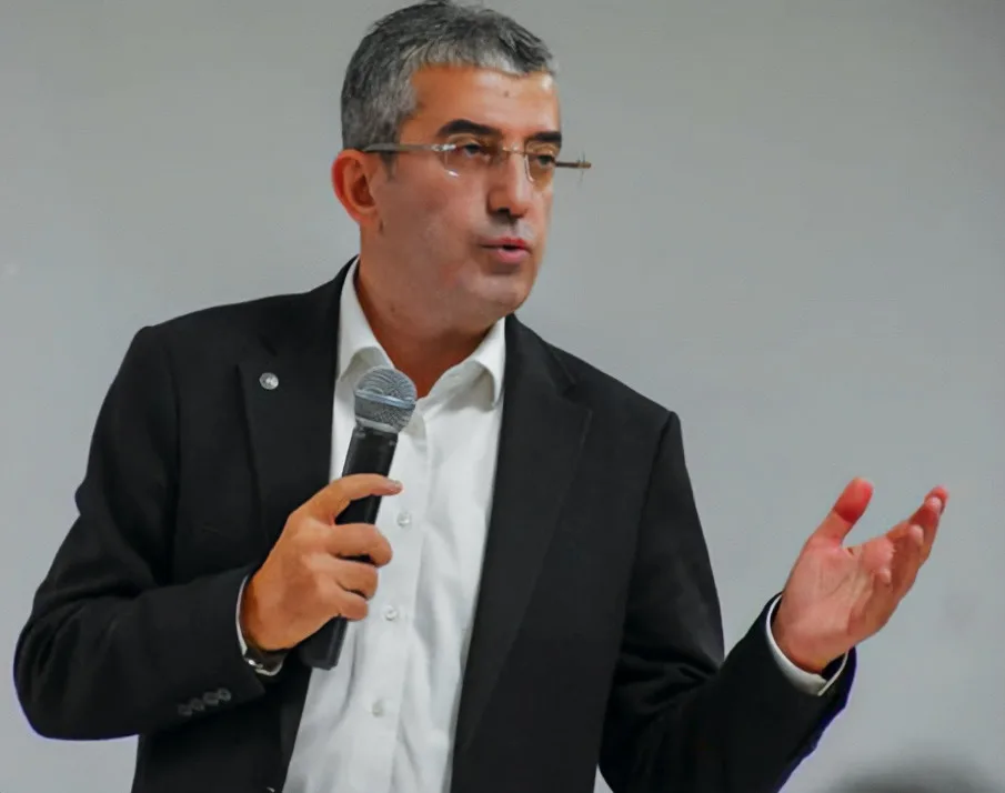 Doç. Dr. Gökhan Günaydın