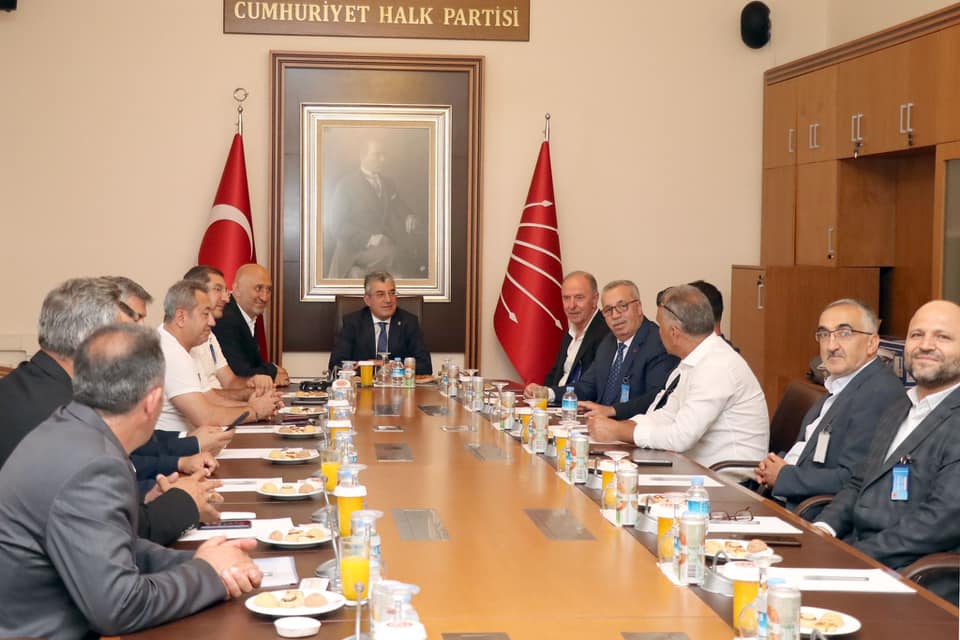 Genel Başkanlarımız ve Partililerimiz ile Sohbet