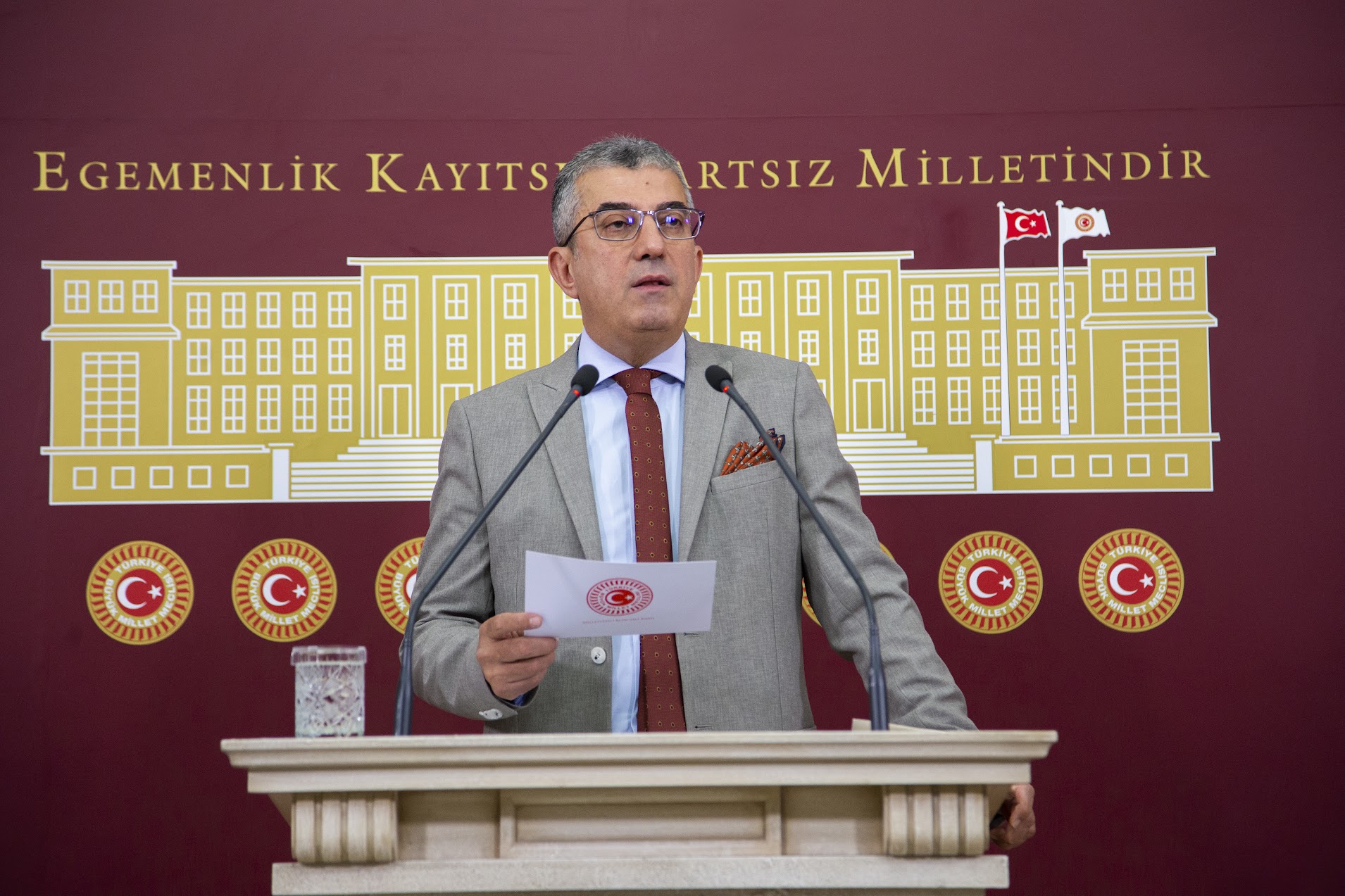 Çocuklarımızı Tarikat Yurtlarına Yöneltmeye Çalışıyorlar