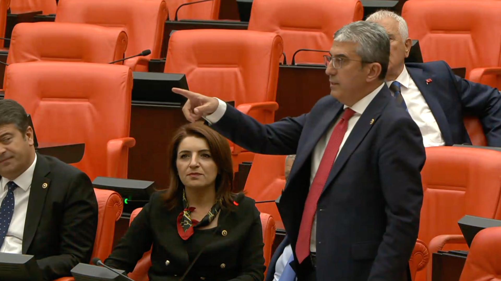 Gökhan Günaydın: CHP Hakkında Fikir Beyan Etmek Senin Haddine Değildir
