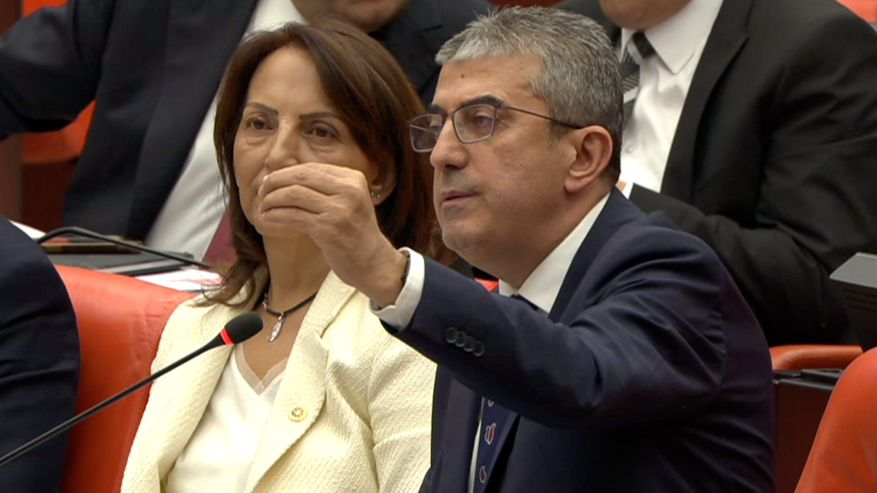 Gözümüzün Önünde Devlet ve Meclisin Saygınlığı Yok Edilmeye Çalışılıyor