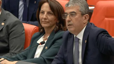 Gökhan Günaydın: Her Krizden Bir Başka Poz Çıkarmaya Çalışıyorsunuz