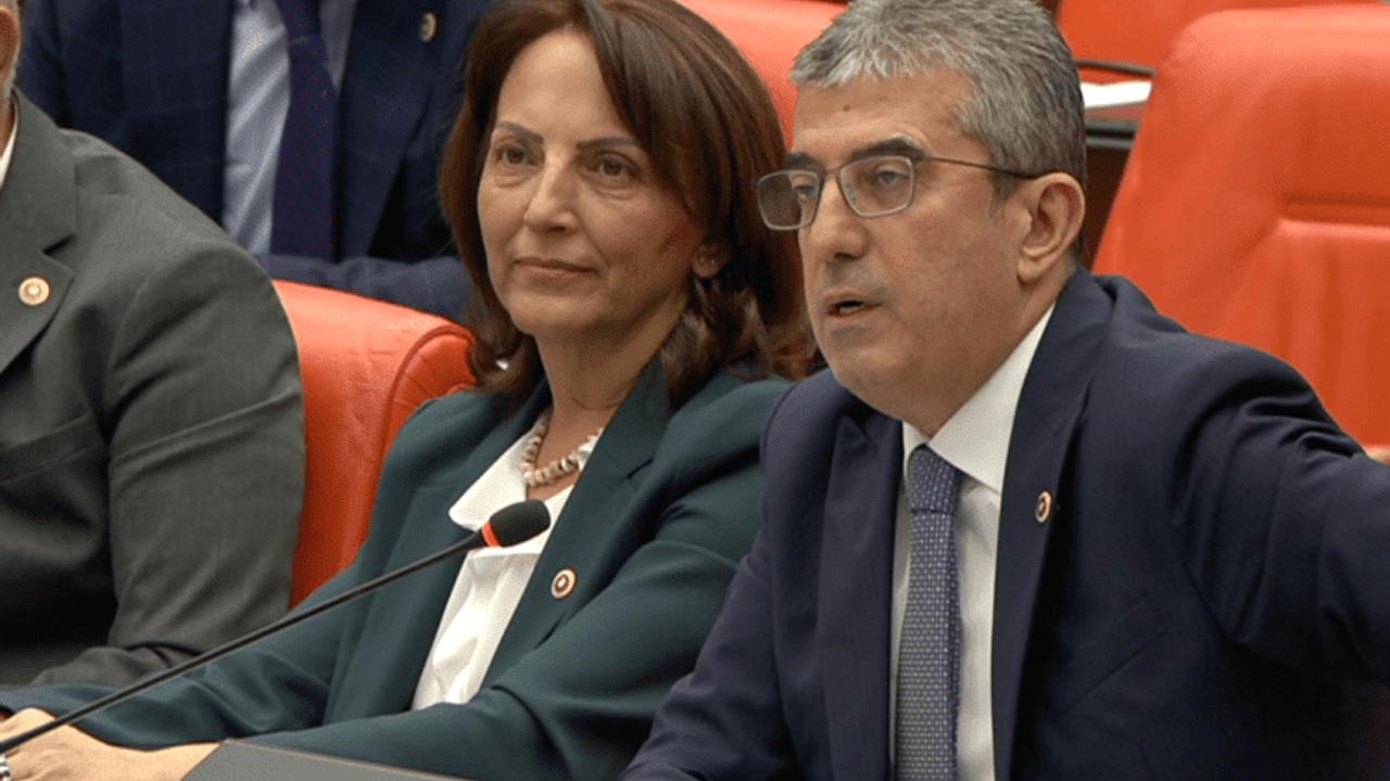 Gökhan Günaydın: Her Krizden Bir Başka Poz Çıkarmaya Çalışıyorsunuz
