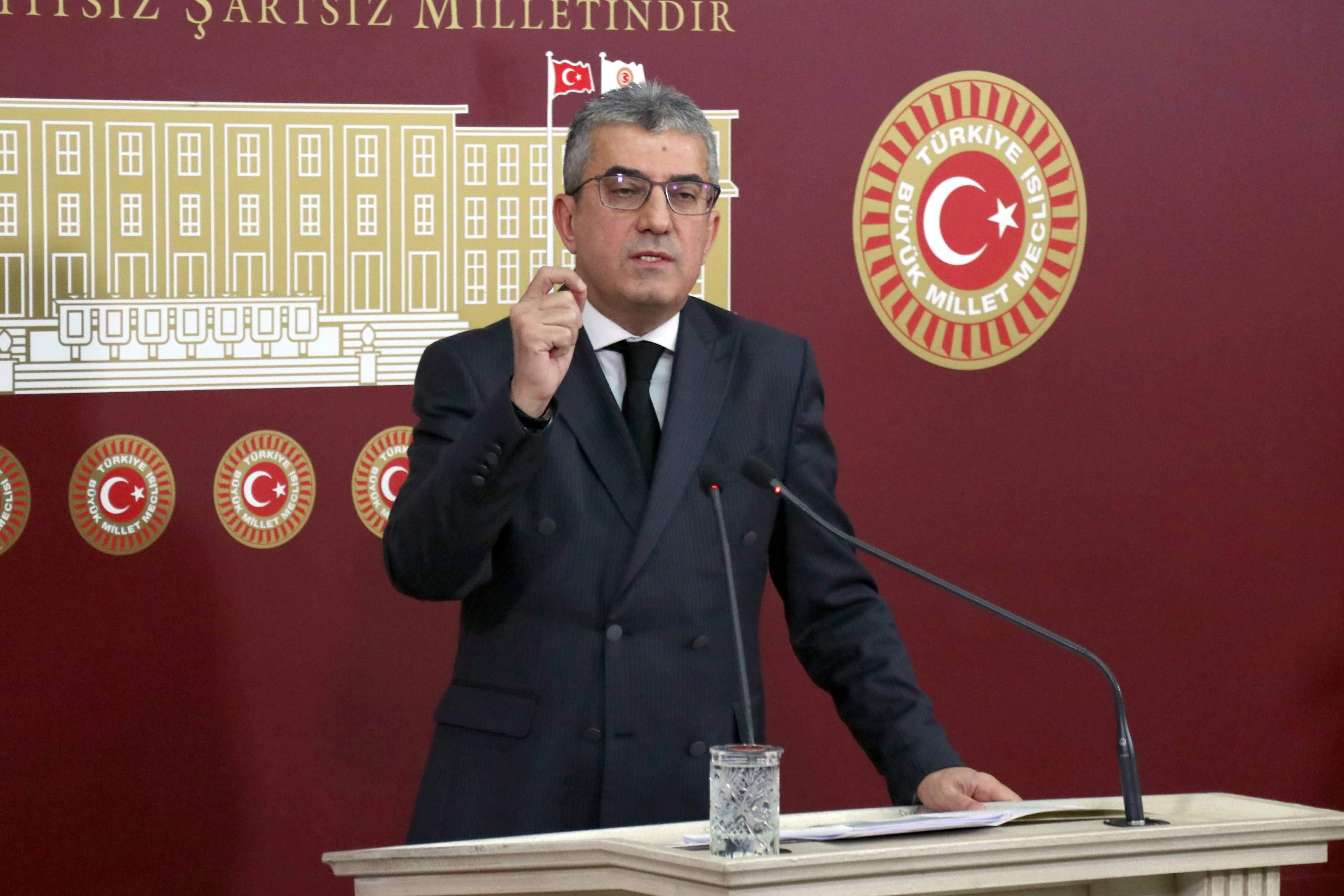 Gökhan Günaydın: Murat Kurum’u İmar Affını İmzalayan Bir Bakan Olarak Hatırlıyoruz