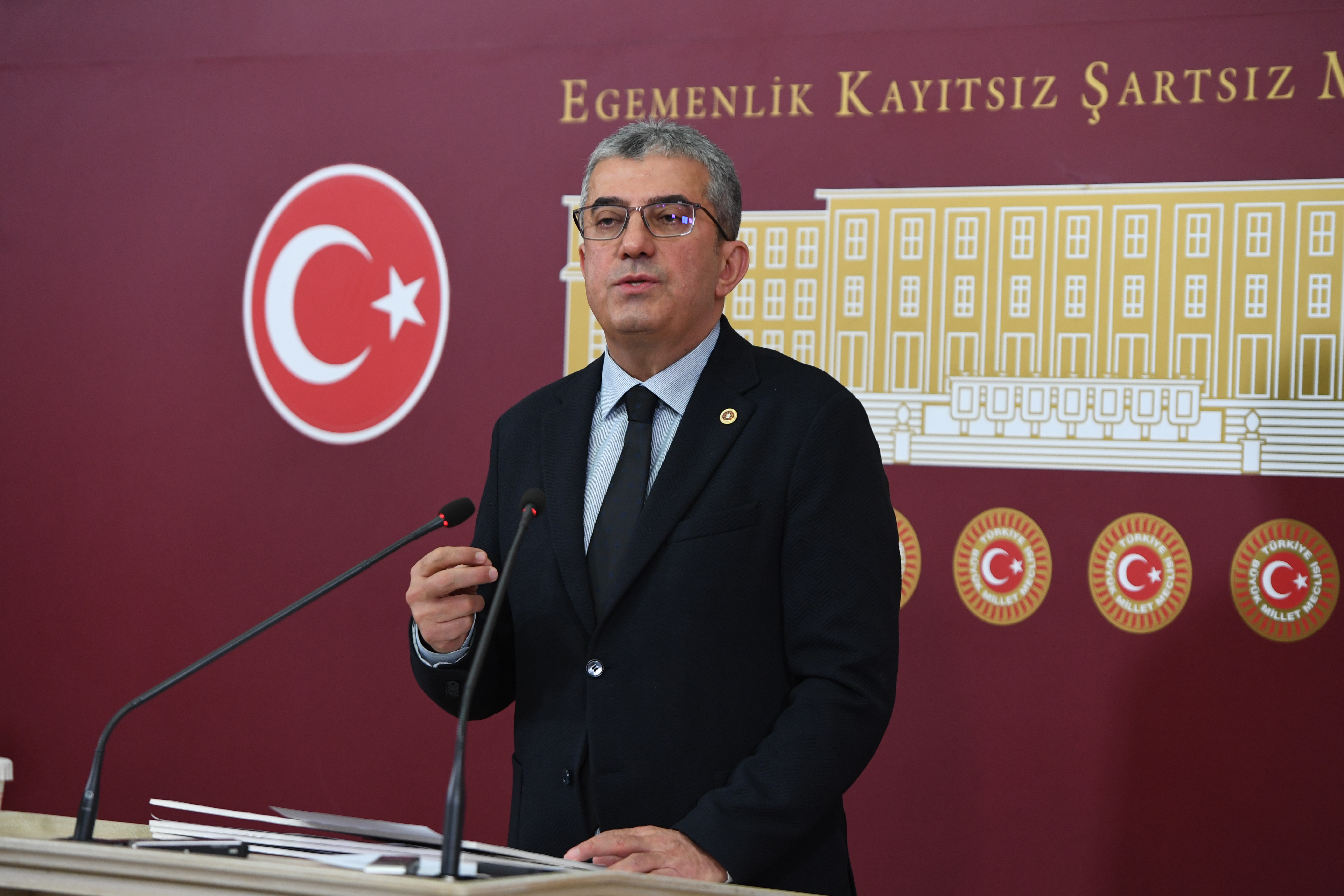 Gökhan Günaydın: Oy Sahtekarlığı Yapan Bir Bakana Hazineyi Teslim Ettiler