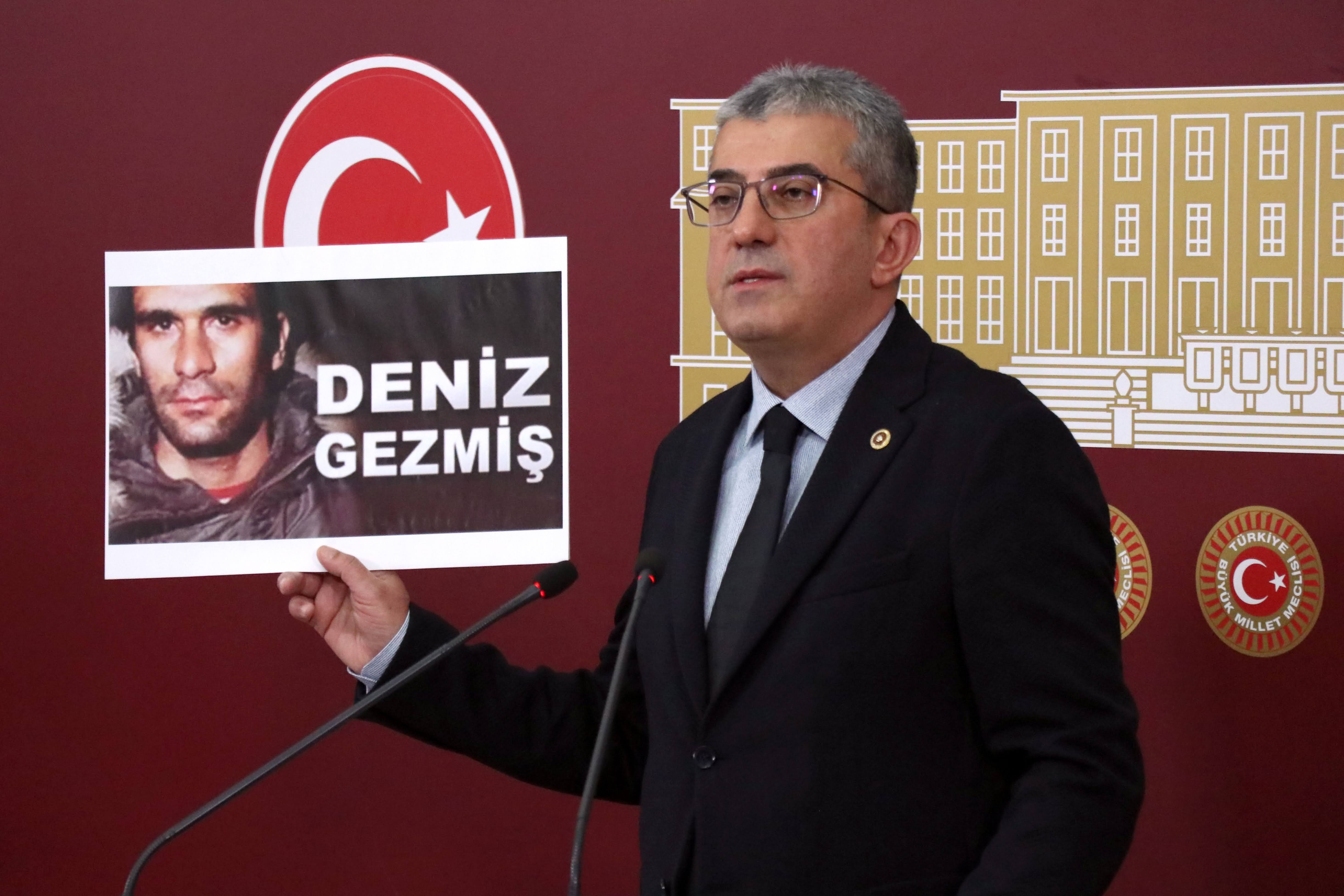 Gökhan Günaydın: Oy Sahtekarlığı Yapan Bir Bakana Hazineyi Teslim Ettiler