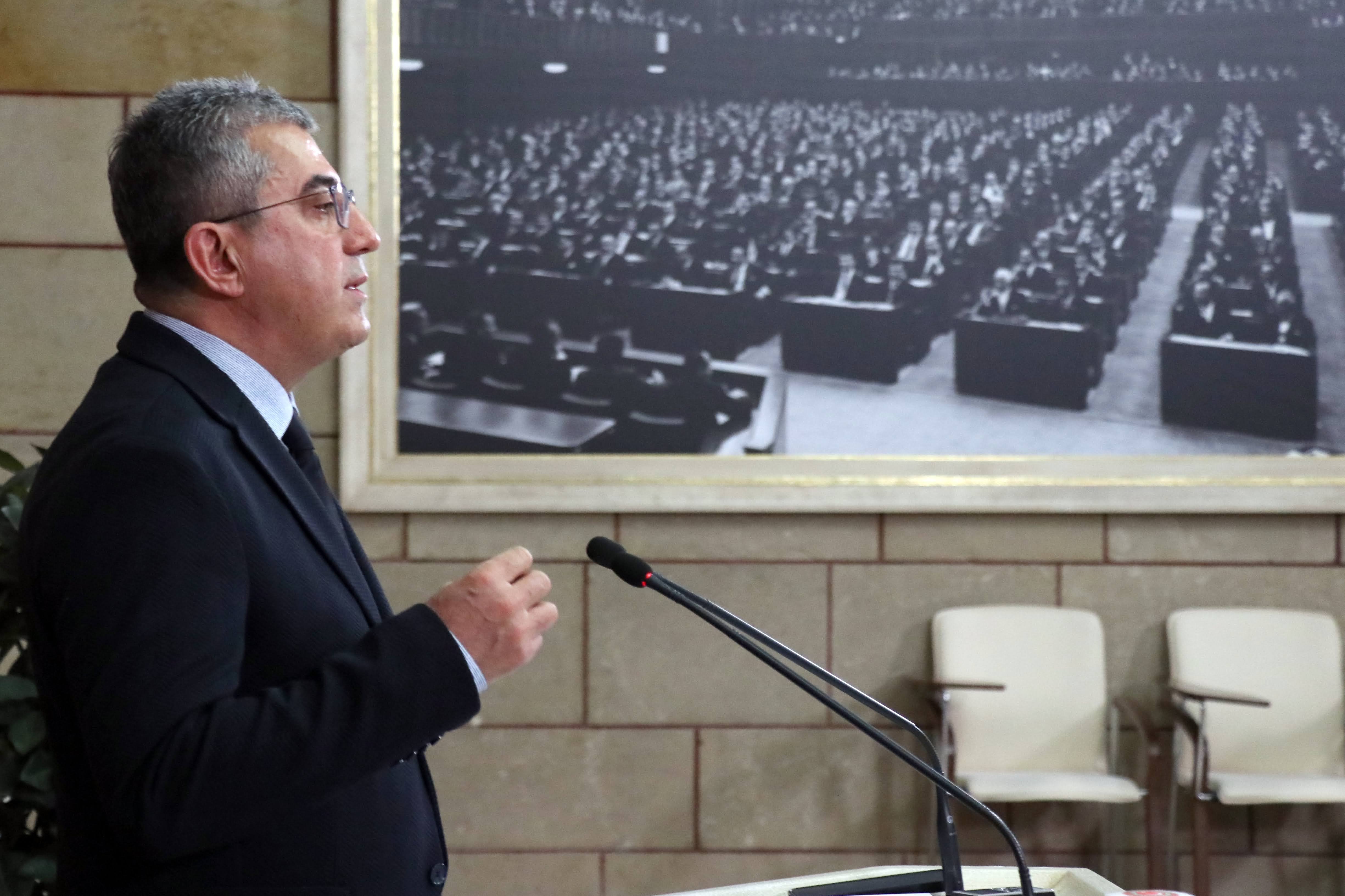 Gökhan Günaydın: Oy Sahtekarlığı Yapan Bir Bakana Hazineyi Teslim Ettiler