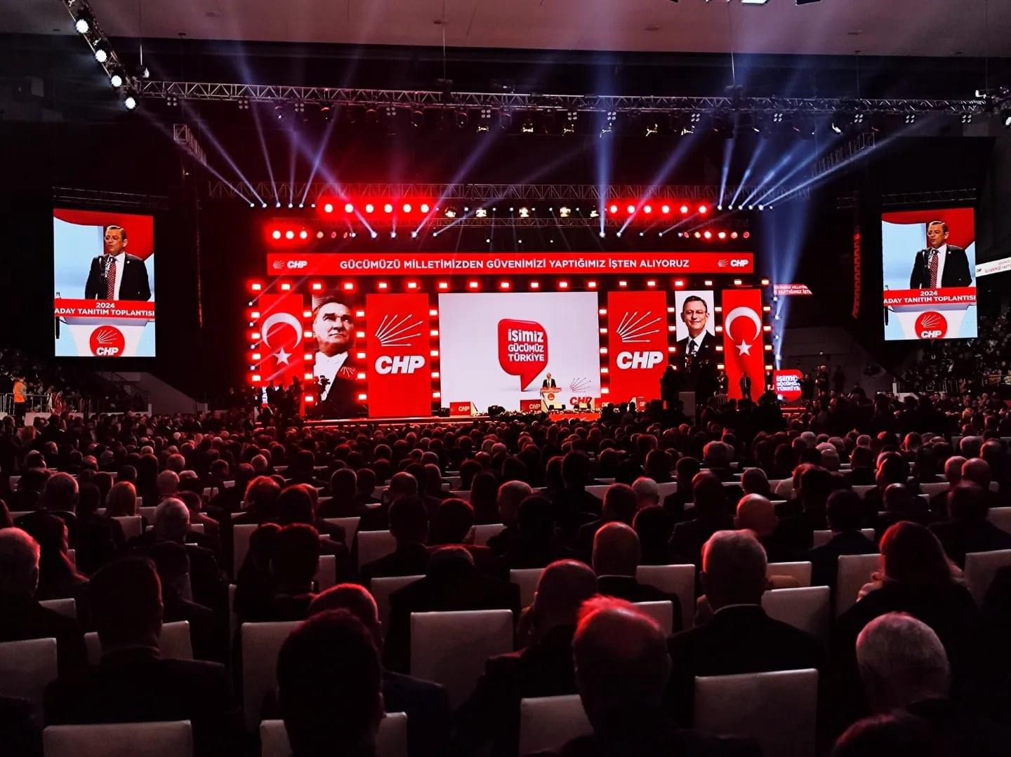 Cumhuriyet Halk Partisi Aday Tanıtım Toplantısı'ndayız