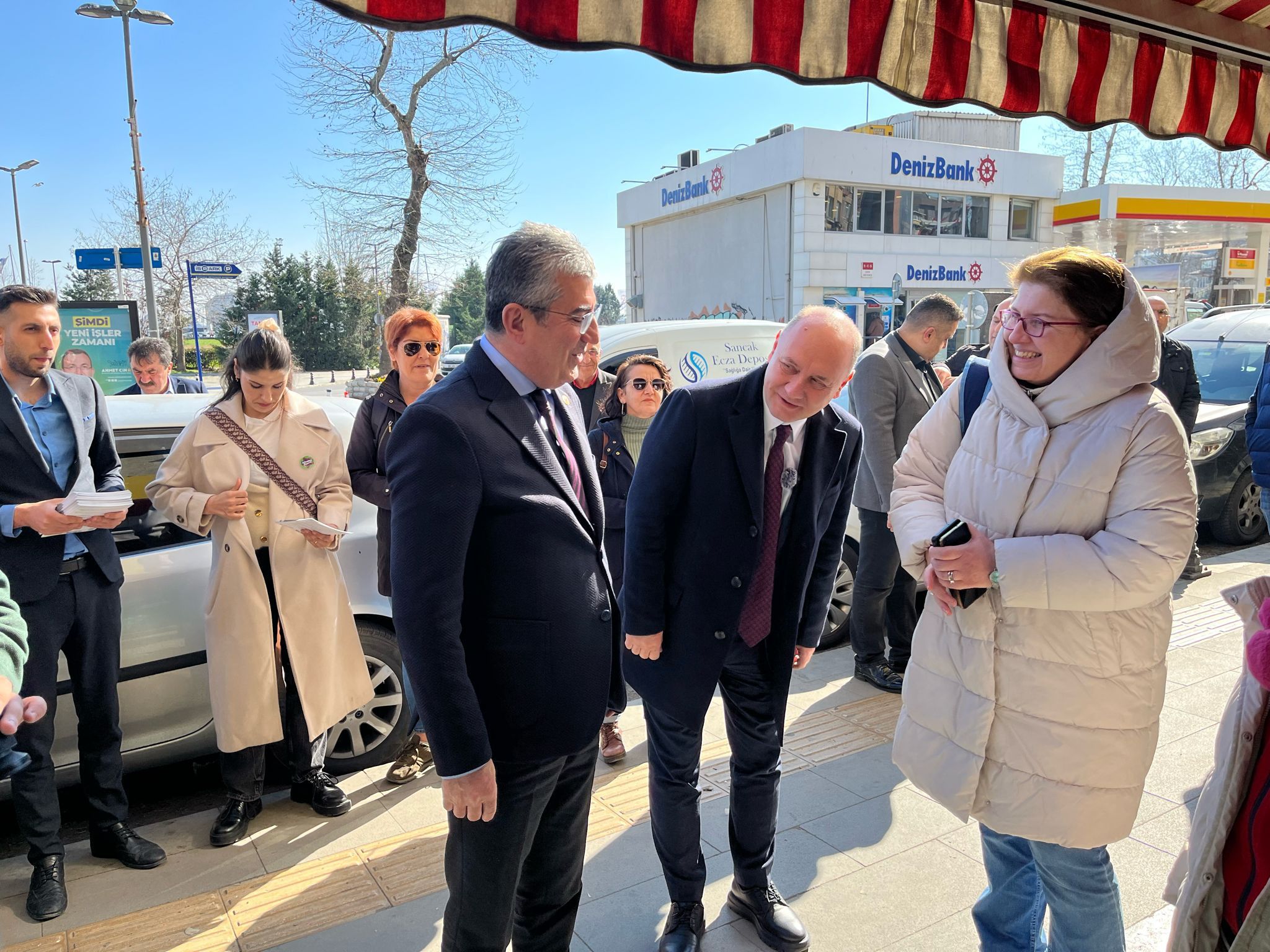 Belediye Başkan Adayımız Tarık Balyalı ve Değerli Örgütümüzle Pendik Sokaklarındayız
