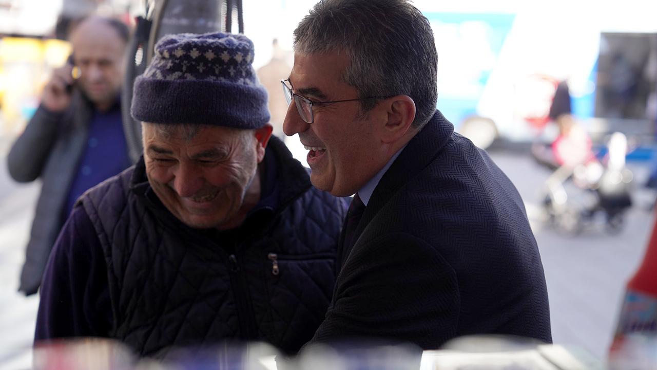Belediye Başkan Adayımız Tarık Balyalı ve Değerli Örgütümüzle Pendik Sokaklarındayız