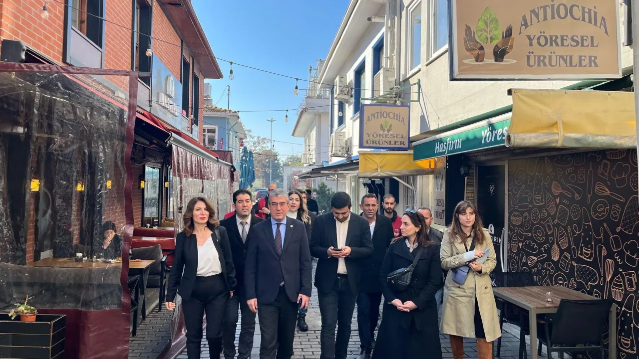 Sokakta esnafımızla, fabrikada işçi kardeşlerimizle buluştuk