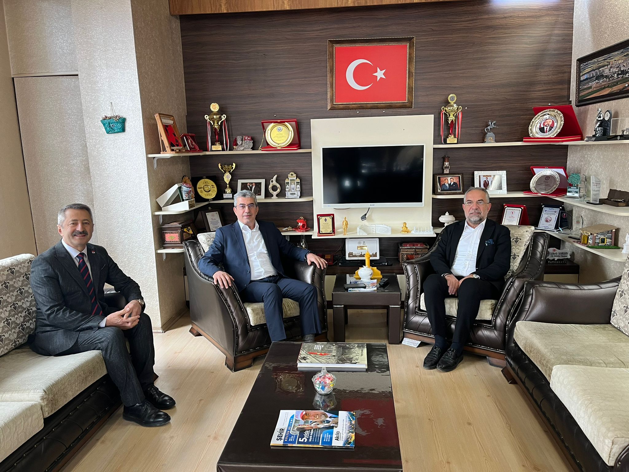 Zile, sosyal belediyecilik çatısı altında yönetilmeye devam edecek