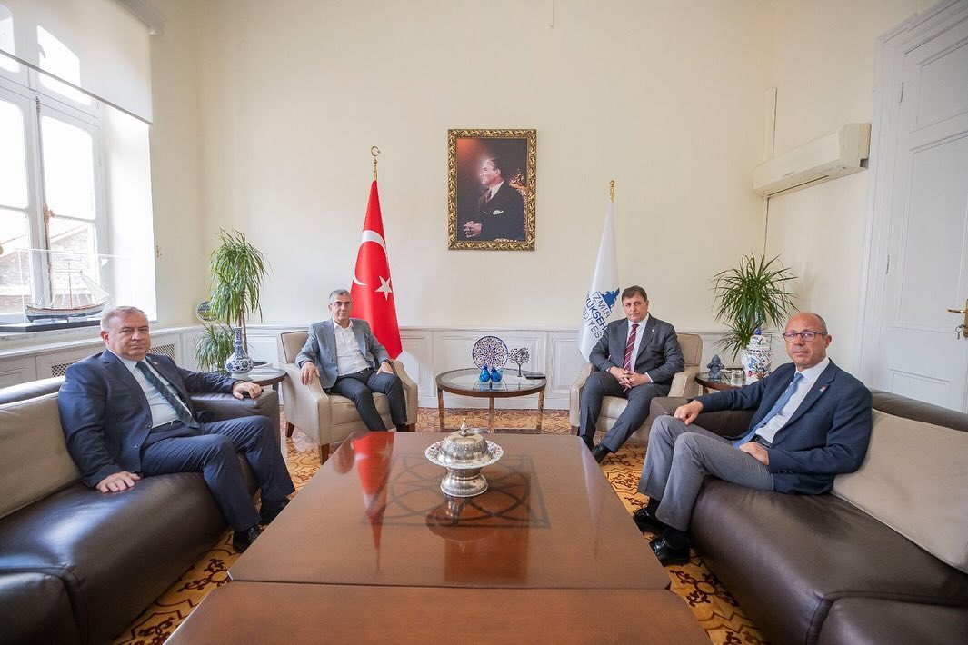 CHP Grup Başkanvekili Gökhan Günaydın 'Neoliberalizmin Krizinde Tarım Politikalarını Yeniden Düşünmek' başlıklı panele konuşmacı olarak katıldı.