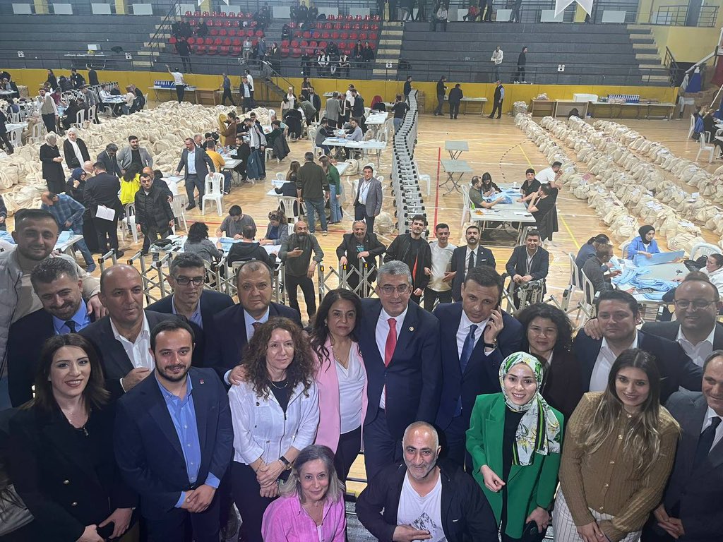 Gaziosmanpaşa ilçe seçiminde yeniden sayımda ilk gün tamamlandı.