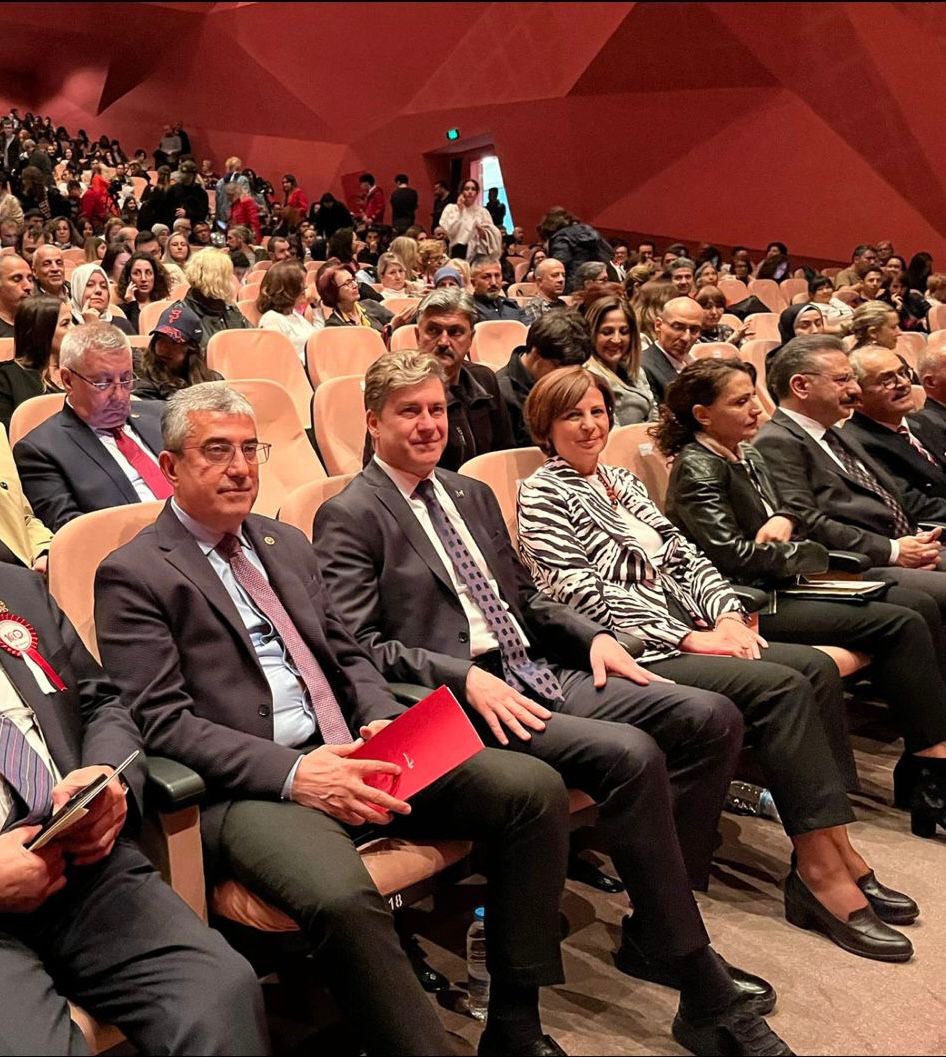Cumhuriyet Halk Partisi Grup Başkanvekili Gökhan Günaydın Eskişehir Pazar Toplantısı'nda konuştu: Bu Büyük Bir Başarı Ama Aynı Zamanda Çok Büyük Bir Sorumluluk!