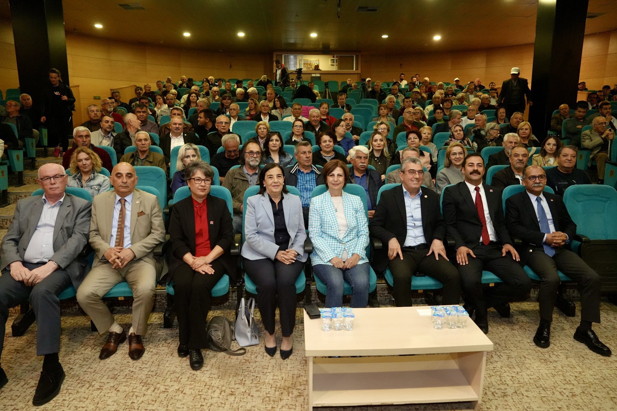 Cumhuriyet Halk Partisi Grup Başkanvekili Gökhan Günaydın Eskişehir Pazar Toplantısı'nda konuştu: Bu Büyük Bir Başarı Ama Aynı Zamanda Çok Büyük Bir Sorumluluk!