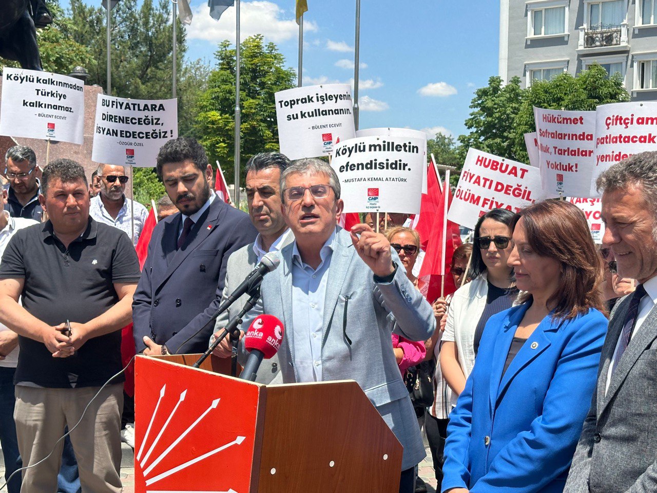 Çiftçimizin Sesine Kulak Ver: Toprak Mahsulleri Ofisi üzerinden 'Kara Gün Dostudur' Yazısını Kaldırın!