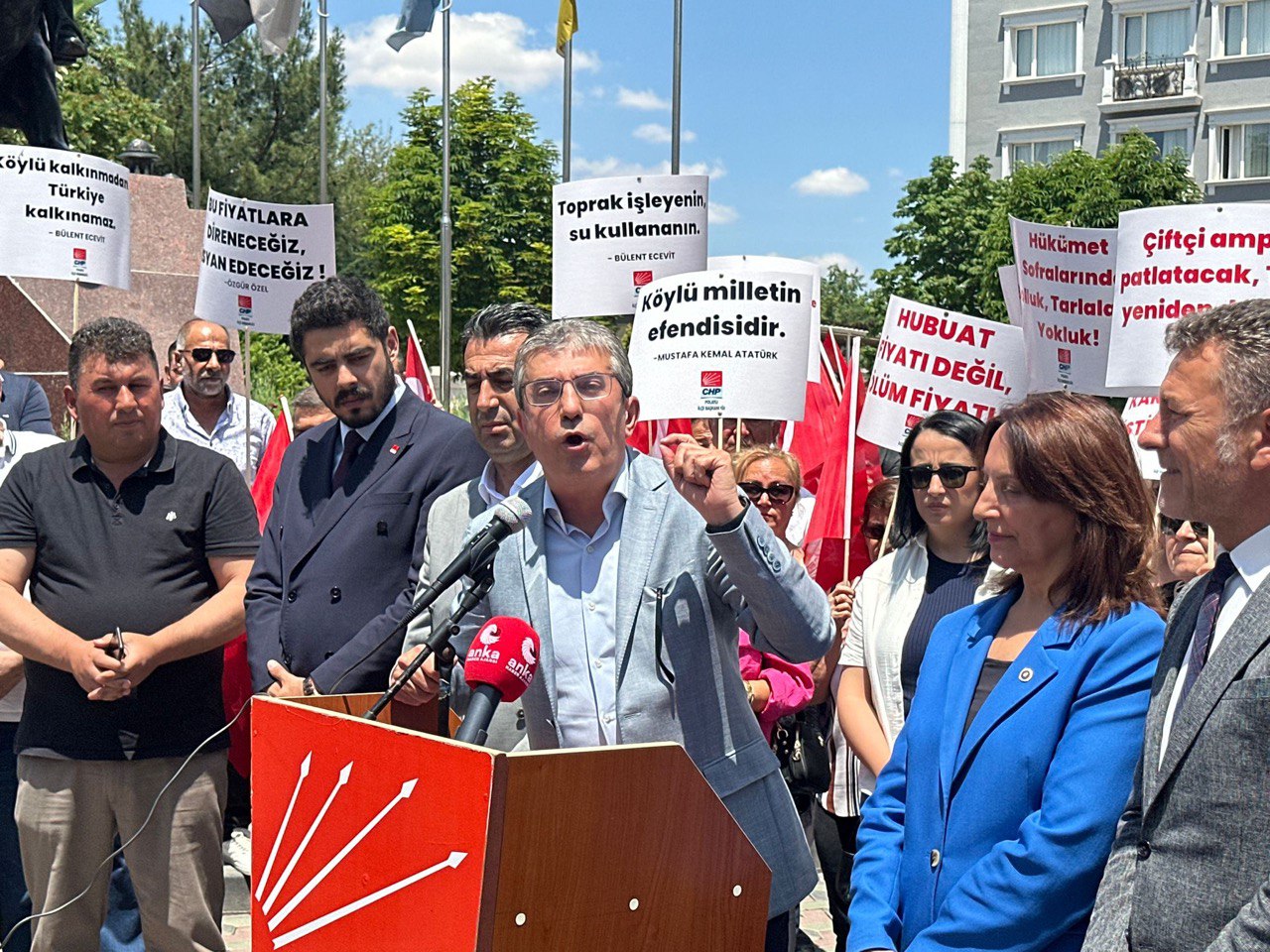Çiftçimizin Sesine Kulak Ver: Toprak Mahsulleri Ofisi üzerinden 'Kara Gün Dostudur' Yazısını Kaldırın!