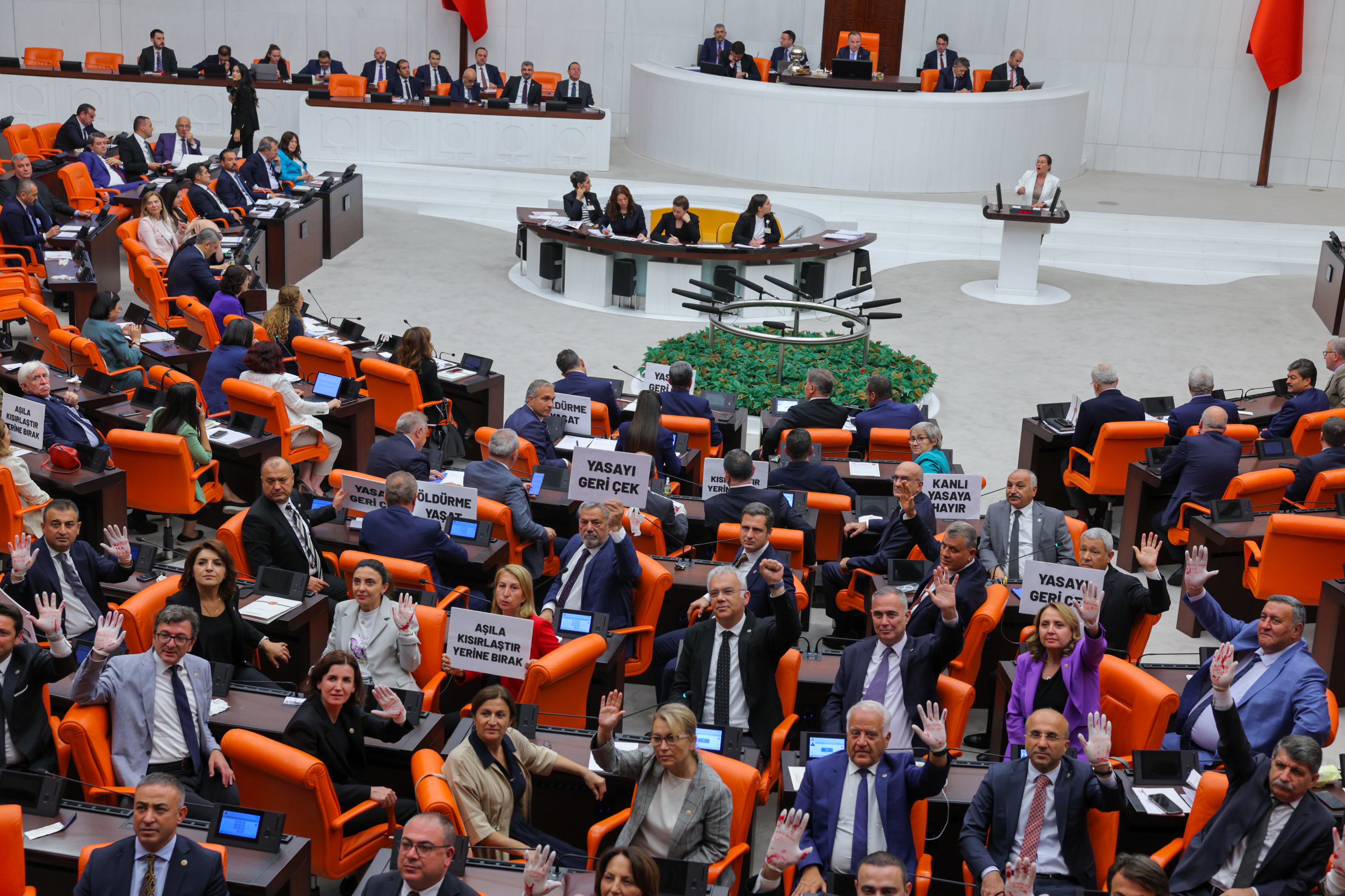 Ölümü Değil Birlikte Yaşamı Savunuyoruz: Yurttaşı kutuplaştırmanıza, gündemi değiştirmenize izin vermeyeceğiz!