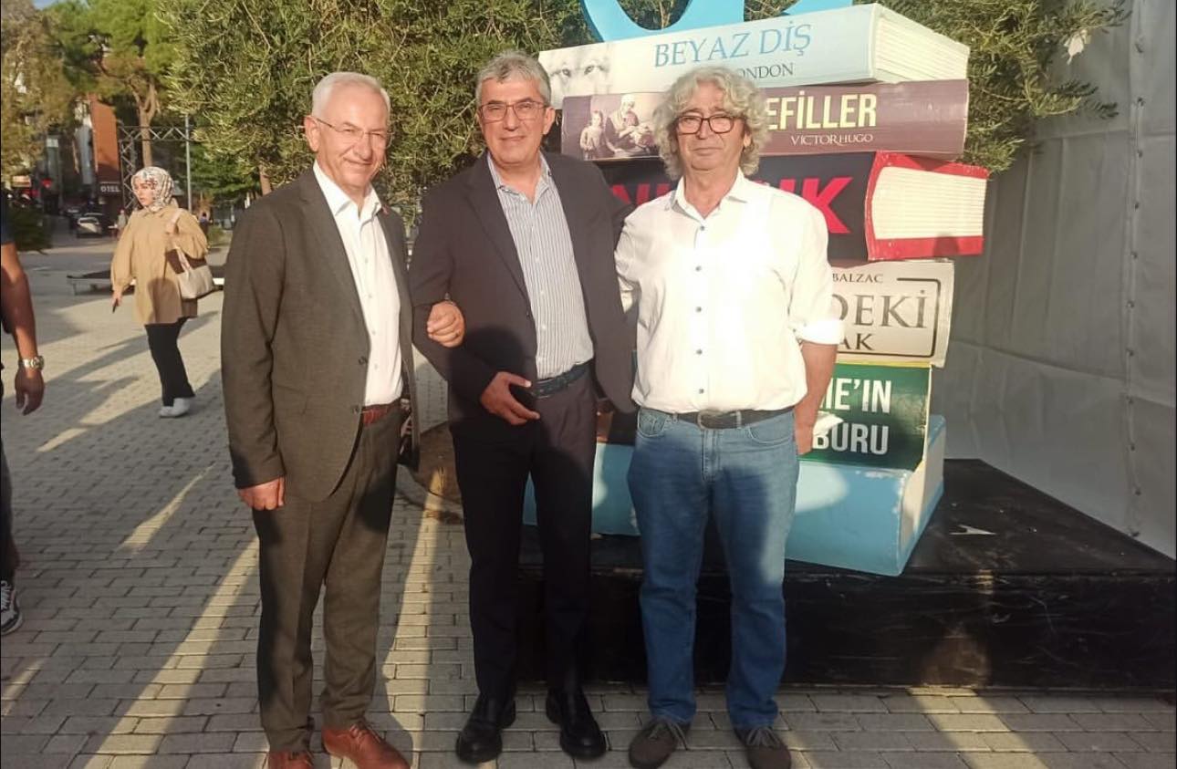 Gemlik Belediyesi tarafından bu yıl üçüncü kez düzenlenen Gemlik Kitap Fuarı, 9 gün boyunca binlerce kitapseveri ağırladı.