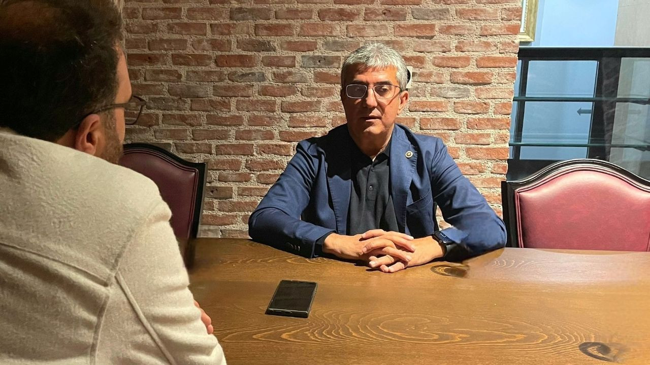 SODEV’in Kars’ta düzenlediği panele katılan CHP Grup Başkanvekili Gökhan Günaydın, panelin ardından sorularımızı yanıtladı: “CHP, sağlam politikalarla seslenmeli, DEM Parti Türkiye partisi olmalı.”