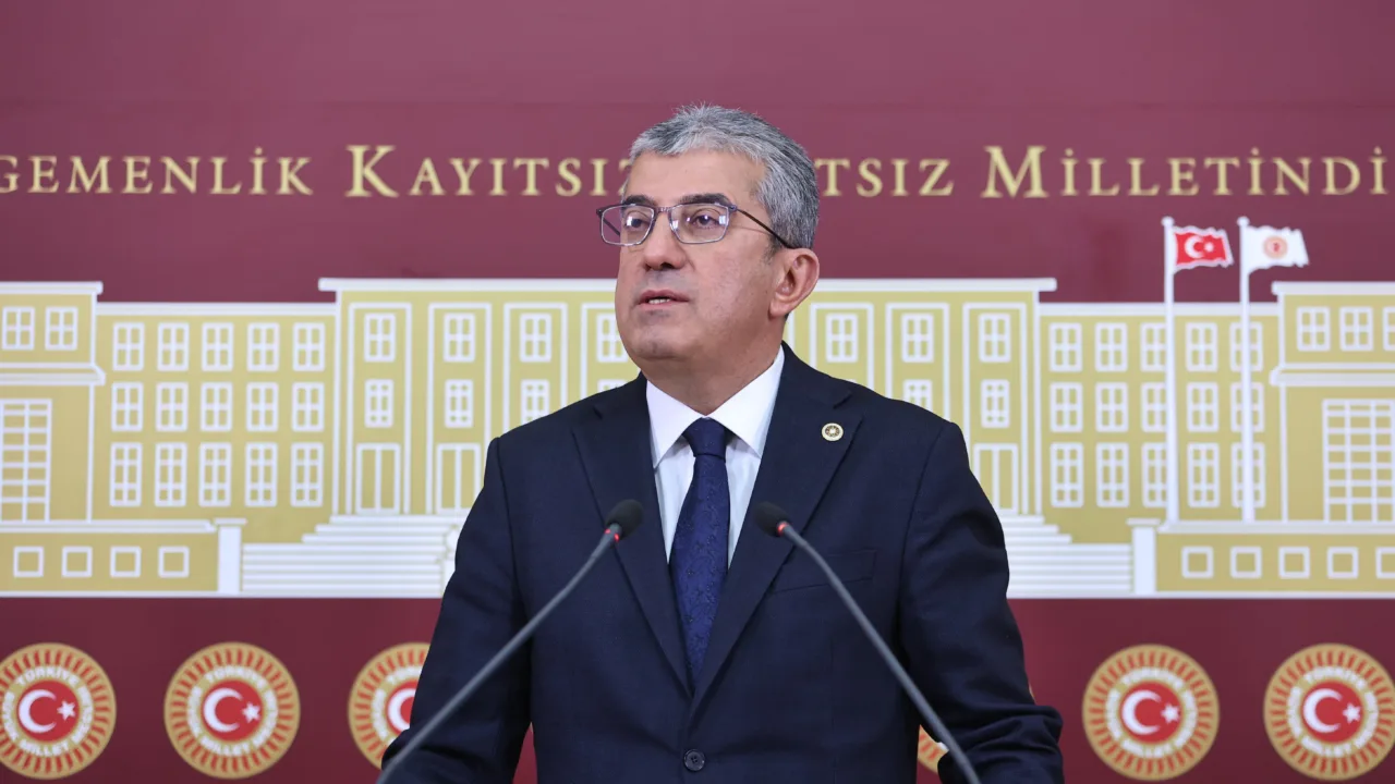 AKP Genel Başkanı 22 yılda Faiz Lobilerine 601 Milyar $ Faiz Ödedi