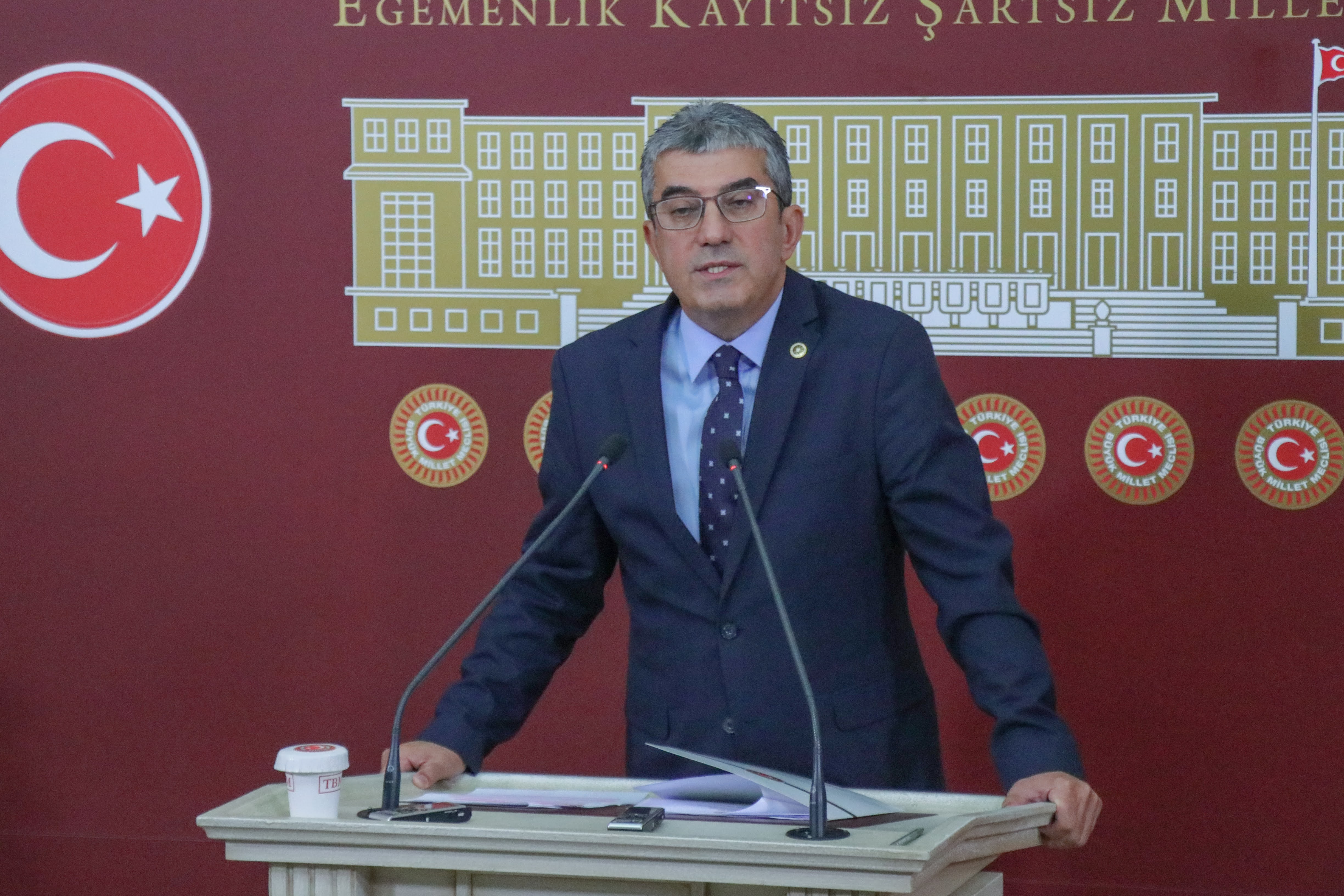 CHP Grup Başkanvekili Gökhan Günaydın, Erdoğan için "Bu memleketin bir beka sorunu varsa adı da soyadı da sensin." ifadelerini kullandı.