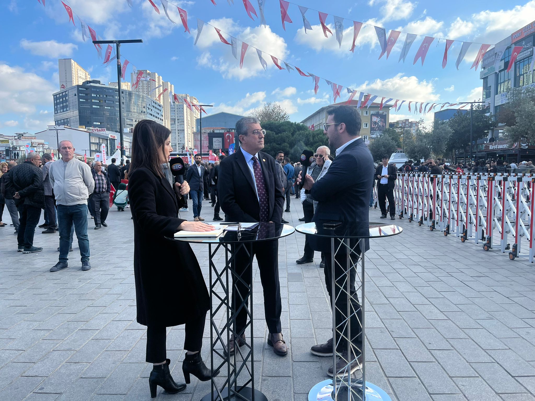 Cumhuriyet Halk Partisi Grup Başkanvekili Gökhan Günaydın, Esenyurt'taki 'Kayyum Karşıtı Miting'den canlı yayın yapan Sözcü TV'de Öncesi Sonrası programında Senem Toluay Ilgaz ve Altan Sancar'ın sorularını yanıtlayarak gündeme ilişkin değerlendirmelerde bulundu.