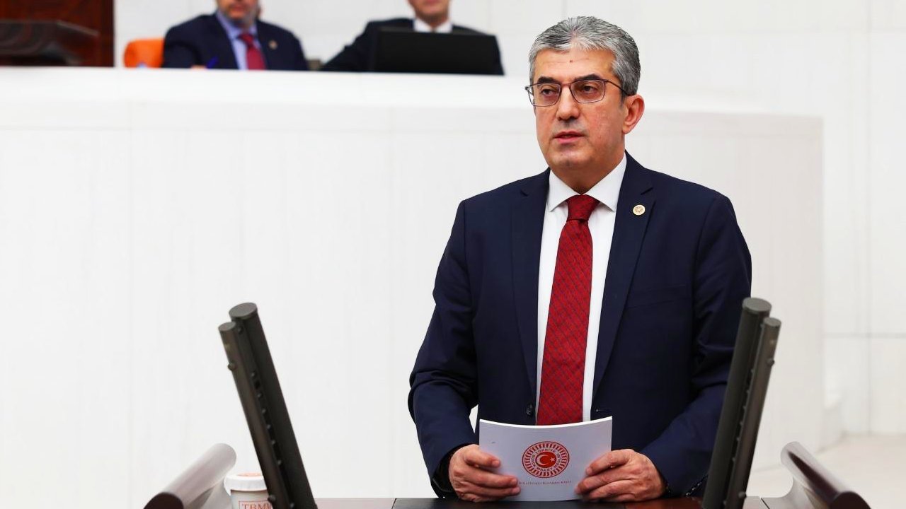 Vatandaşı Çürük Domates Yemeye Mahkum Edenlere Yazlıklar Olsun!