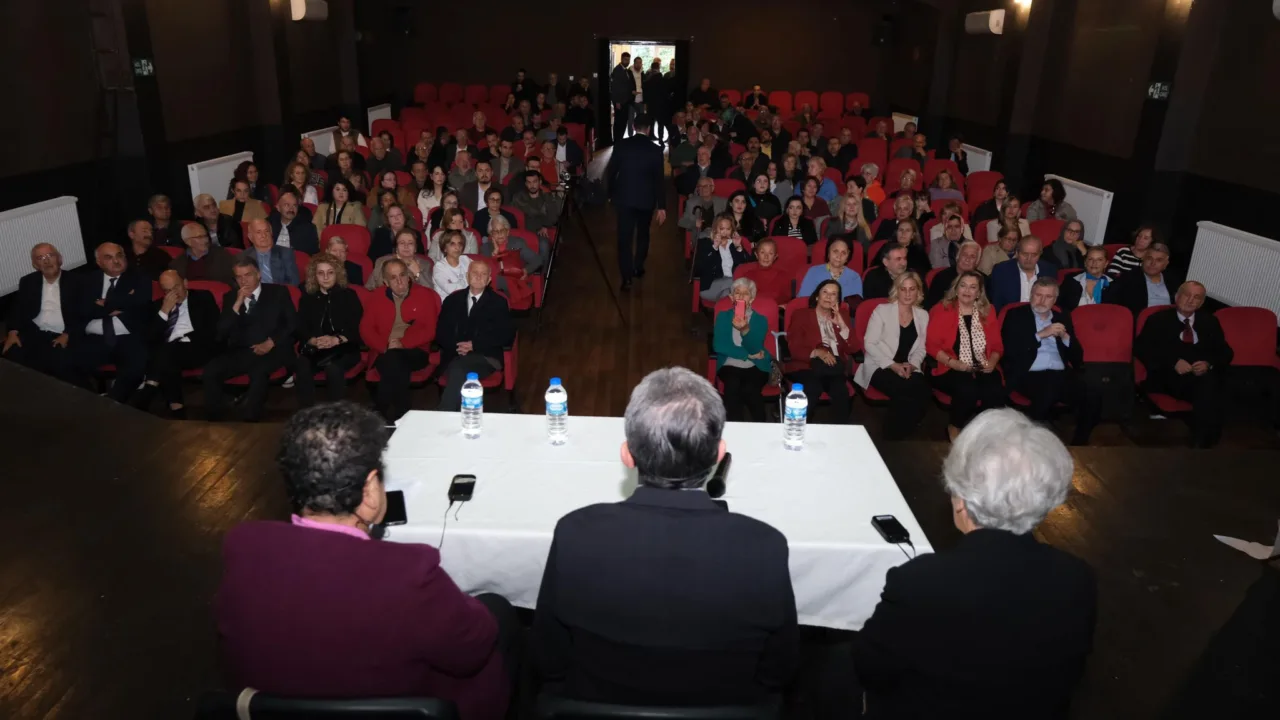Ulu Önder Atatürk'ü Anma Haftası etkinlikleri kapsamında Giresun'da düzenlenen programda konuşan Günaydın: 22 yıllık bu karanlık tünelden hep beraber çıkacağız