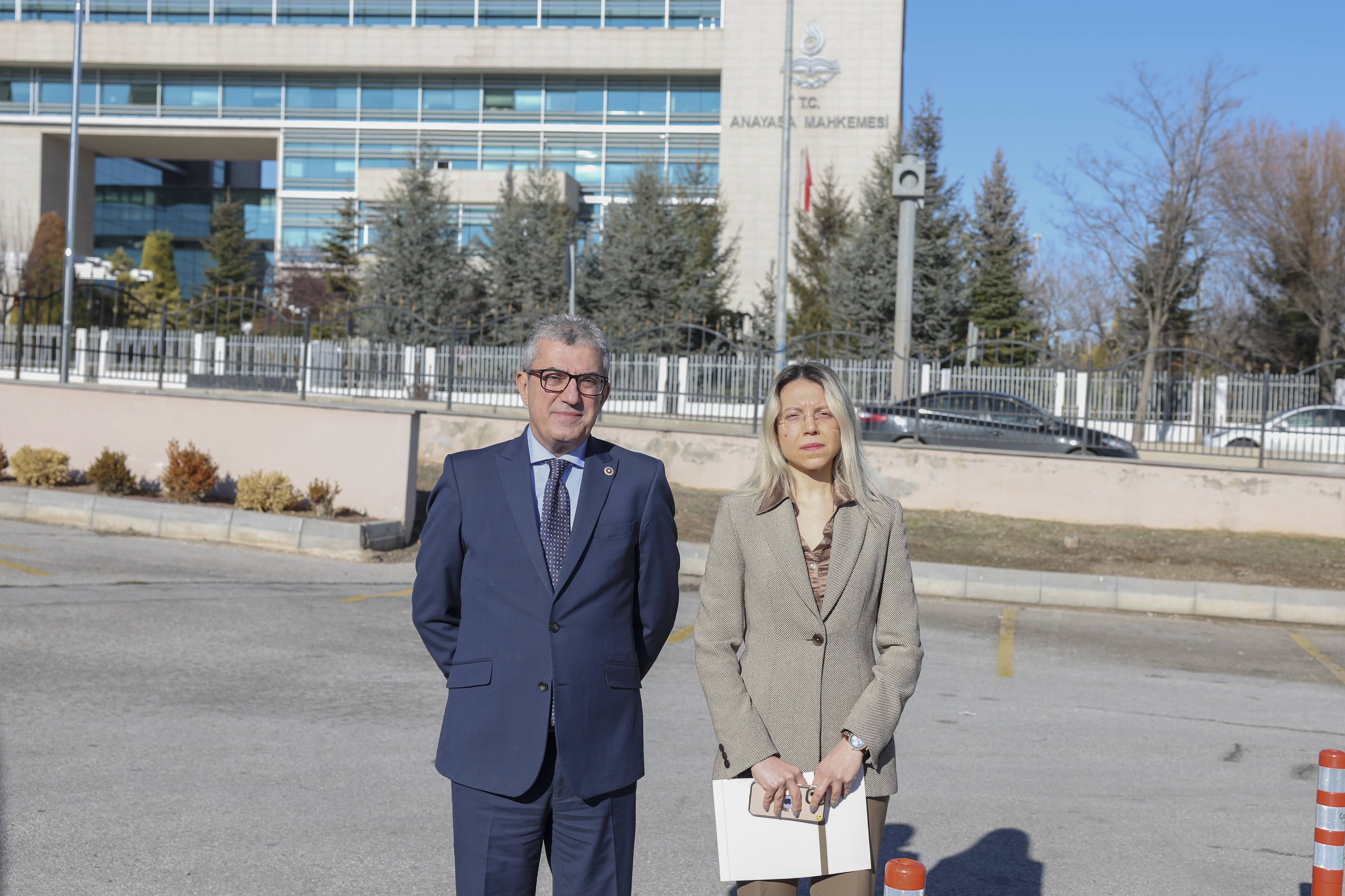 Tüketicinin Korunması Hakkında Kanun'un Anayasa'ya aykırı hükümlerinin yürütmesinin durdurulması ve iptali için AYM'ye başvuruda bulunduk.
