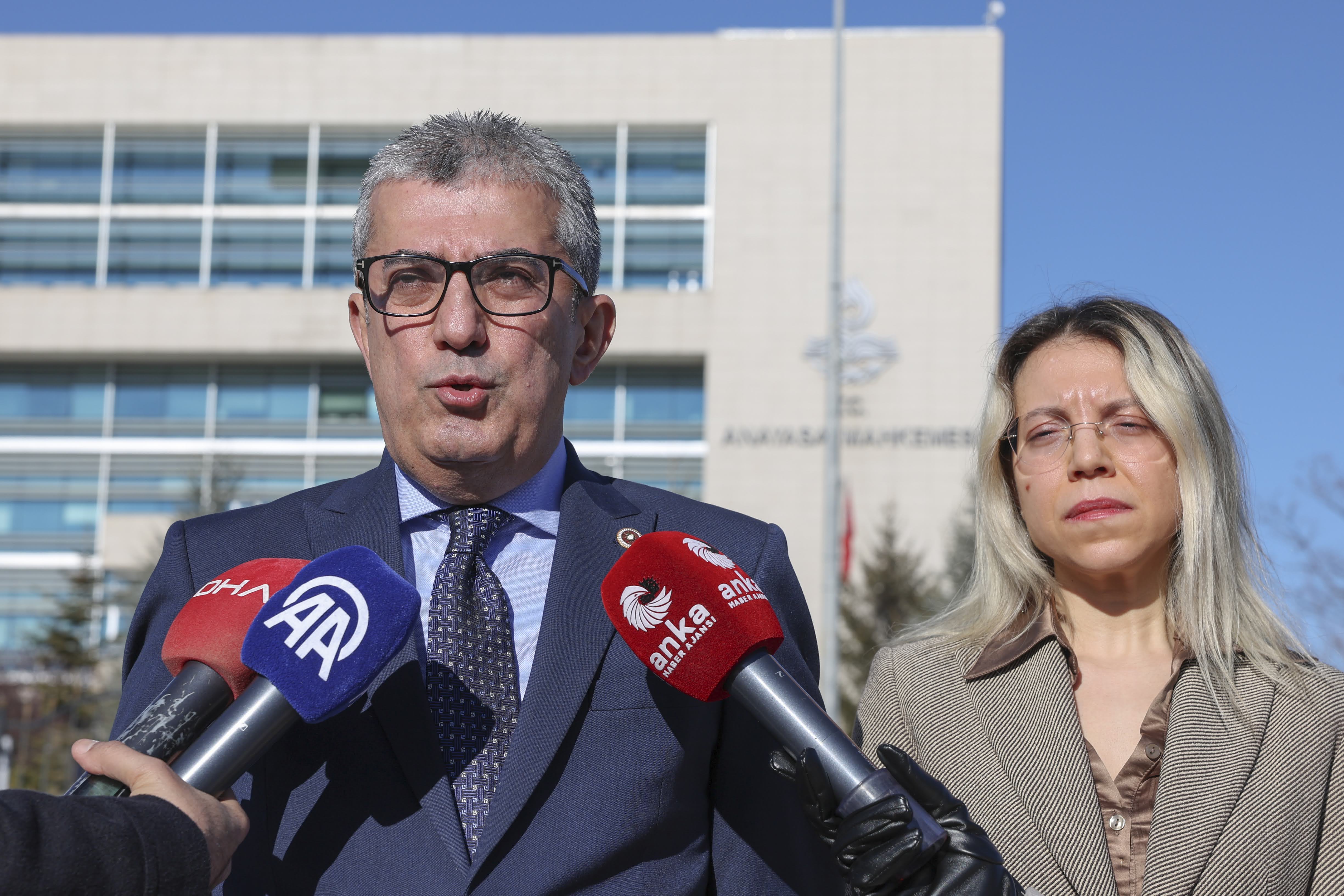 Tüketicinin Korunması Hakkında Kanun'un Anayasa'ya aykırı hükümlerinin yürütmesinin durdurulması ve iptali için AYM'ye başvuruda bulunduk.