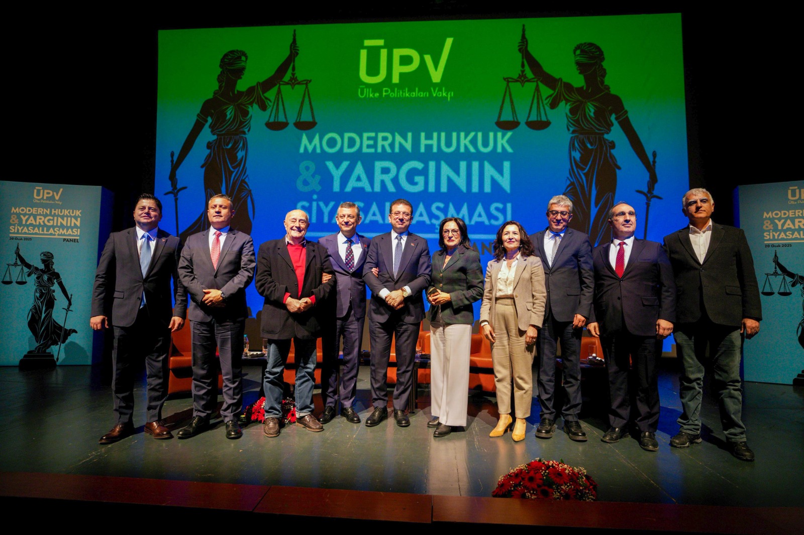 CHP Grup Başkanvekili Gökhan Günaydın, “Modern Hukuk ve Yargının Siyasallaşması” panelinde İBB Başkanı Ekrem İmamoğlu hakkında soruşturma başlatıldığını söyledi.