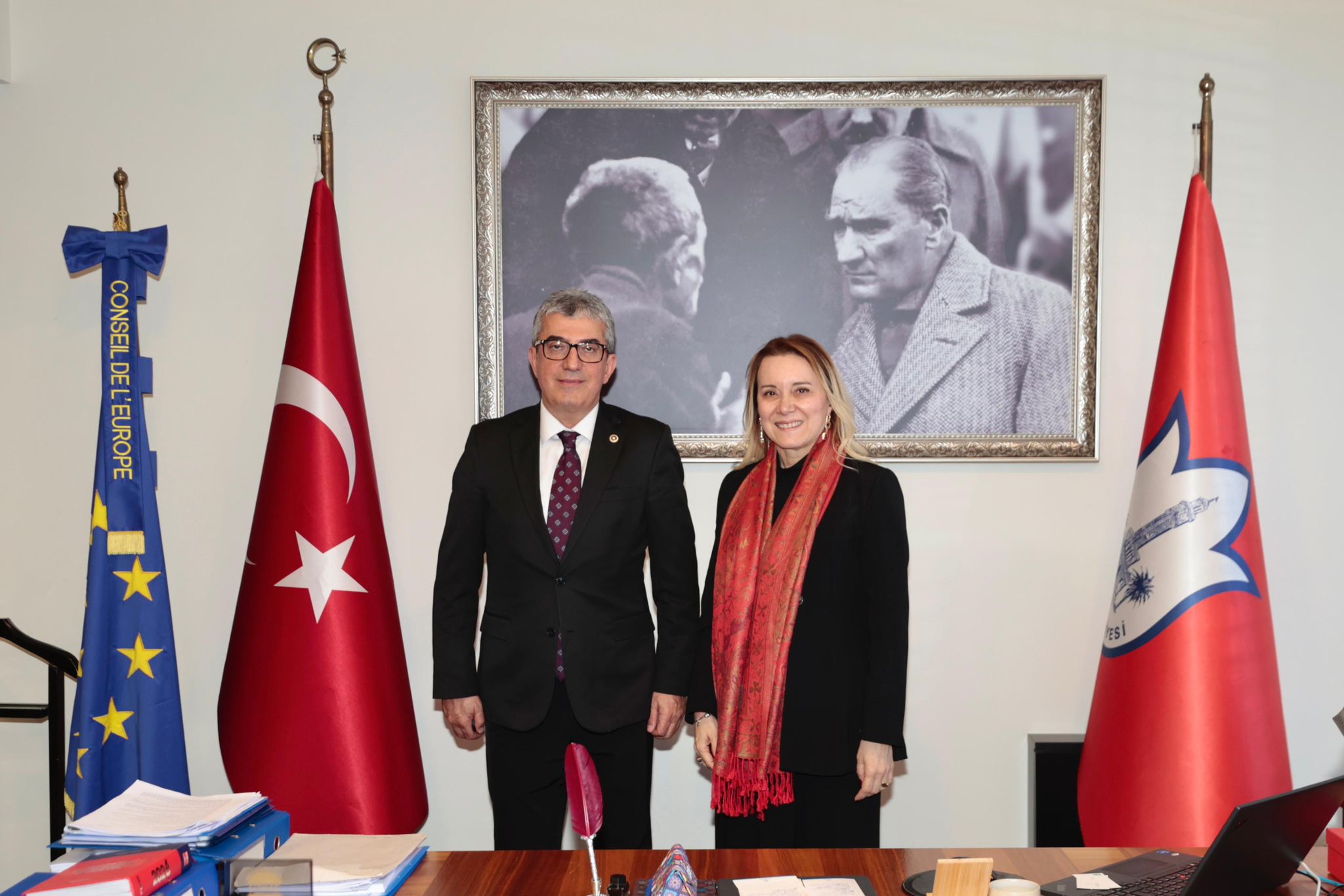 CHP Grup Başkanvekili Gökhan Günaydın, "Bu memlekette hepimizin bir erken seçim talebi var. Neden? Çünkü artık bu ülke yaşanılır ve katlanılır olmaktan çıktı. Bu ülke yönetilmiyor, bu ülke savruluyor. O sandık buraya mutlaka gelecek" ifadesini kullandı.