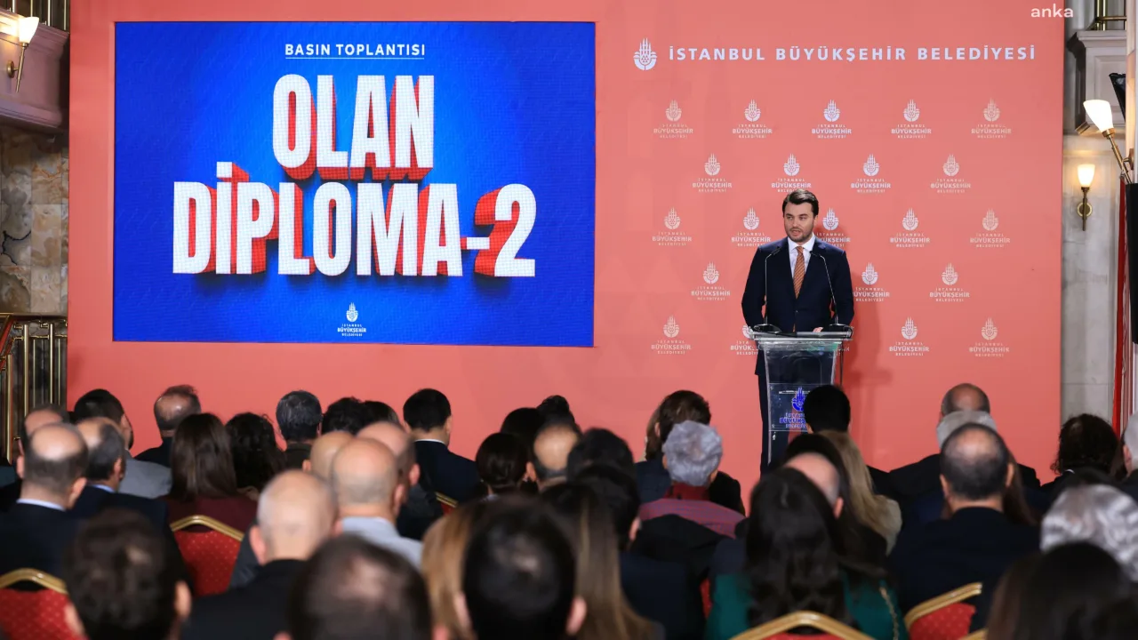 Cumhuriyet Halk Partisi Grup Başkanvekili Gökhan Günaydın, İstanbul Büyükşehir Belediye (İBB) Başkanı Ekrem İmamoğlu ile ilgil düzenlenen basın toplantısına katıldı ve yapılan açıklamalara ilişkin X hesabından da bir paylaşım gerçekleştirdi.