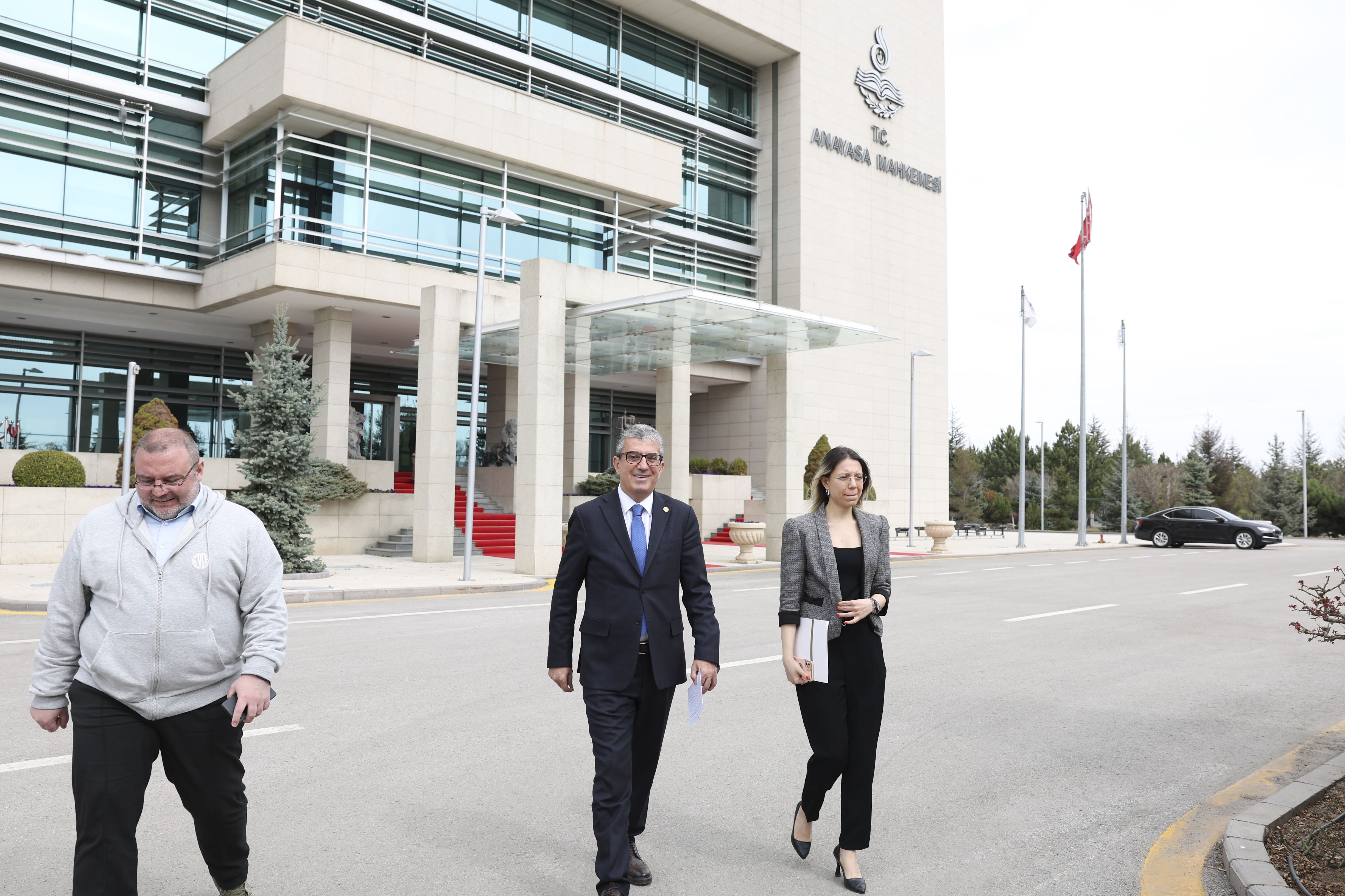 CHP Grubu olarak, TMSF'nin şirketlere kayyum atamasını düzenleyen kanunun yürürlüğünün durdurulması ve iptali istemiyle AYM'ye başvurduk.
