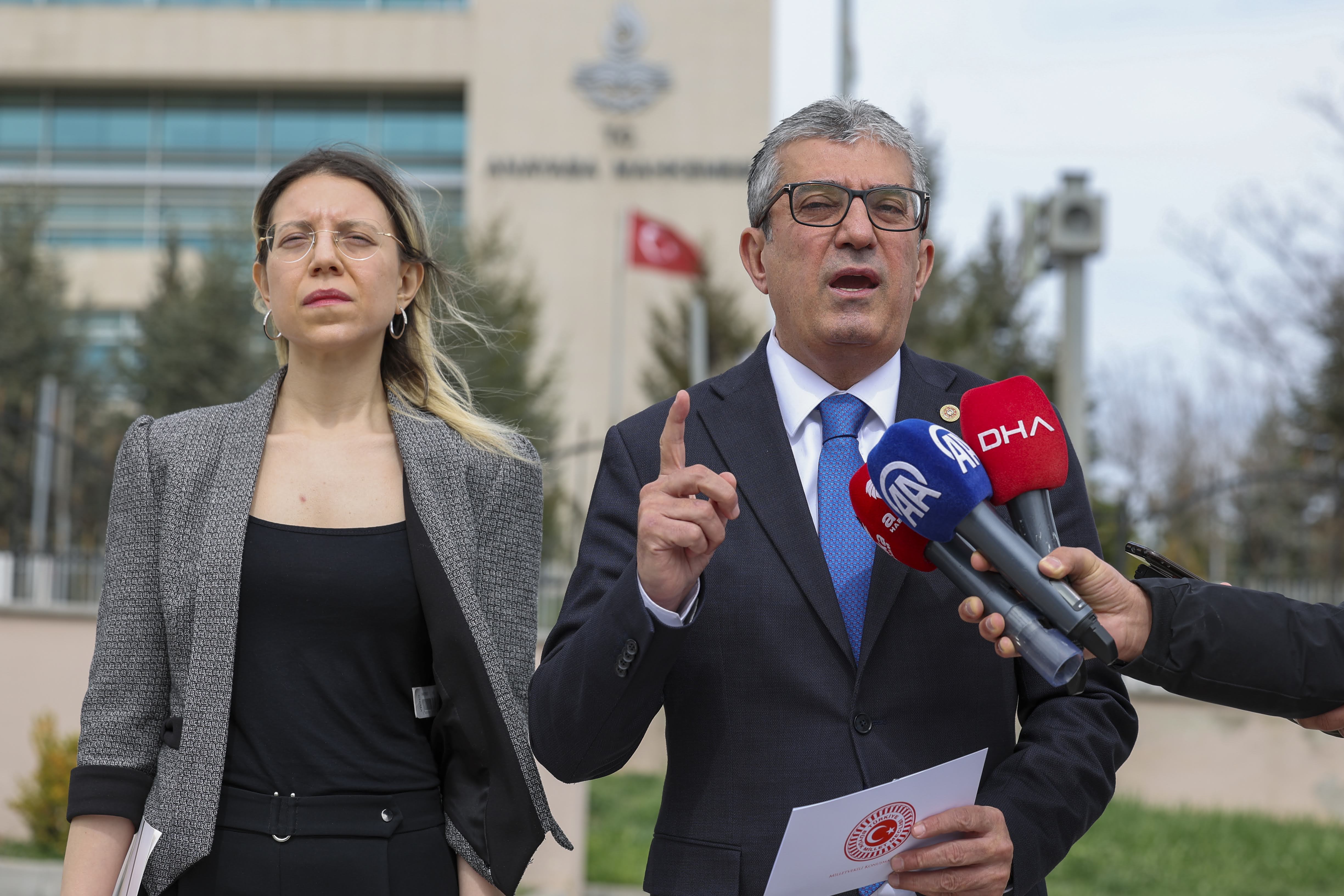 CHP Grubu olarak, TMSF'nin şirketlere kayyum atamasını düzenleyen kanunun yürürlüğünün durdurulması ve iptali istemiyle AYM'ye başvurduk.