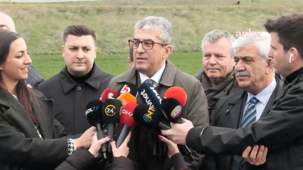 CHP Grup Başkanvekili Gökhan Günaydın dün tutuklanan İBB Başkanı Ekrem İmamoğlu'nu Silivri'de ziyaret etti.
