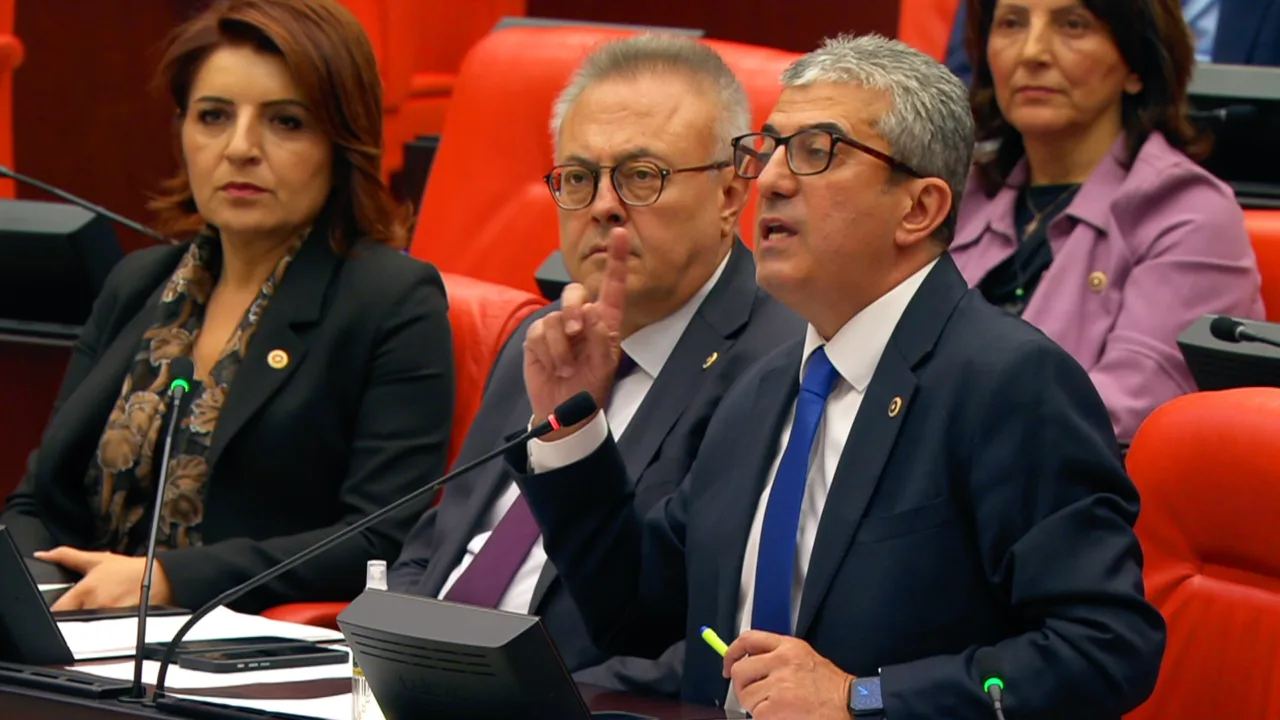 İmamoğlu’nu Tutuklayabilmek İçin Yaktıkları 50 Milyar Dolara 1 Milyon Ev Yenilenirdi!