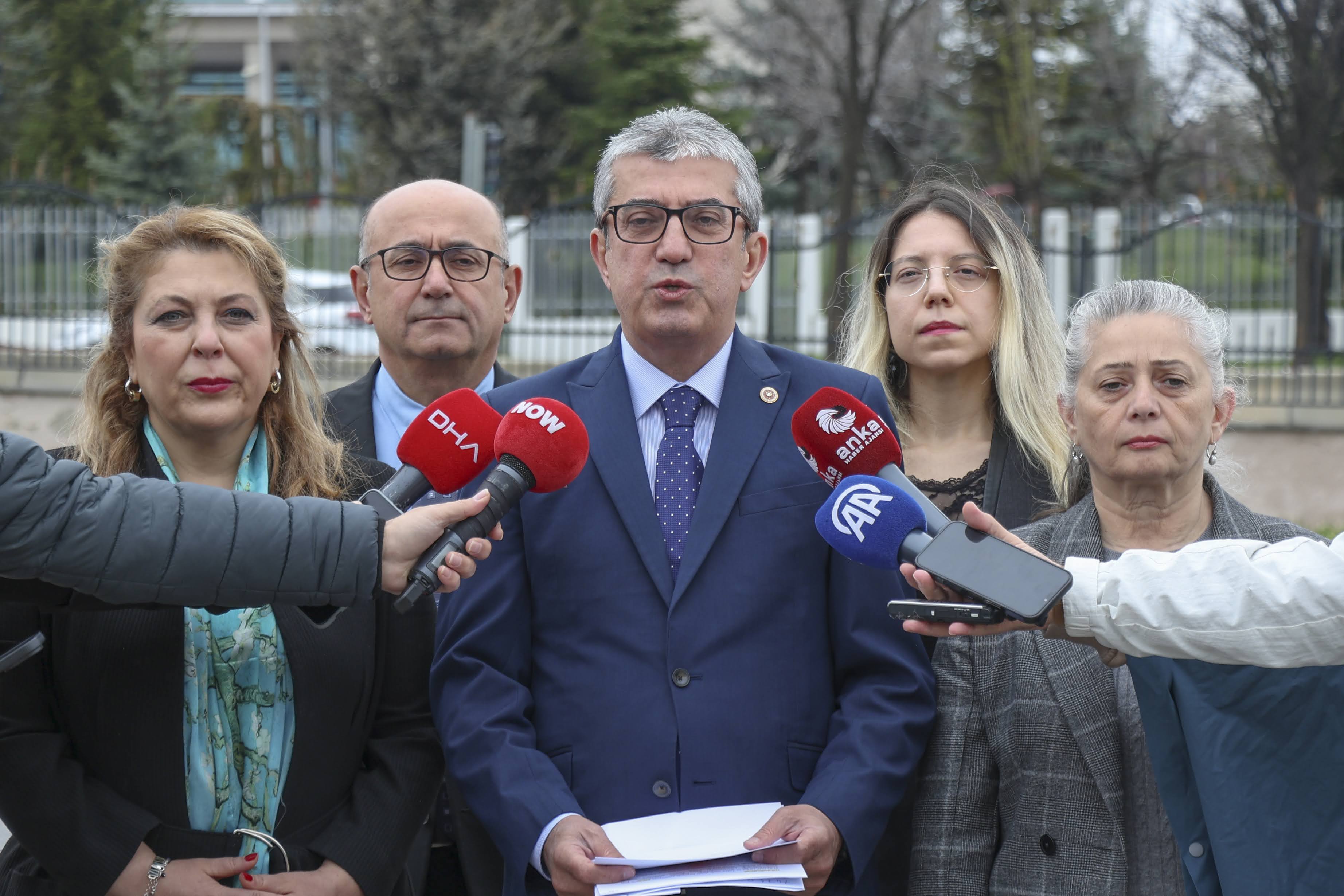 Adalet Akademisi ve Bilimsel ve Teknolojik Araştırma Kurumu ile ilgili düzenlemeler ile bazı CBK'ların yürürlüğünün durdurulması ve iptali istemiyle AYM'ye başvurduk.