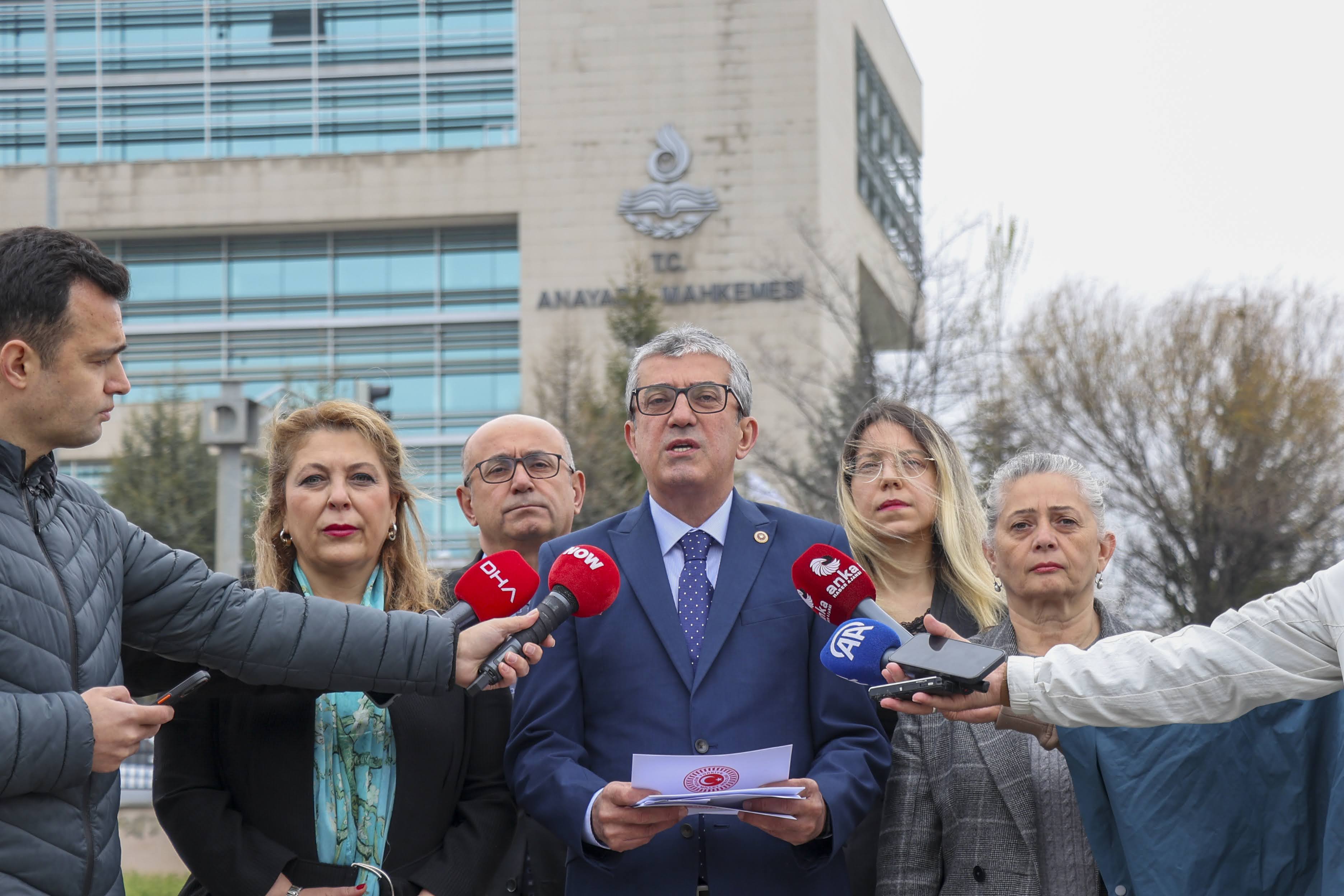 Adalet Akademisi ve Bilimsel ve Teknolojik Araştırma Kurumu ile ilgili düzenlemeler ile bazı CBK'ların yürürlüğünün durdurulması ve iptali istemiyle AYM'ye başvurduk.