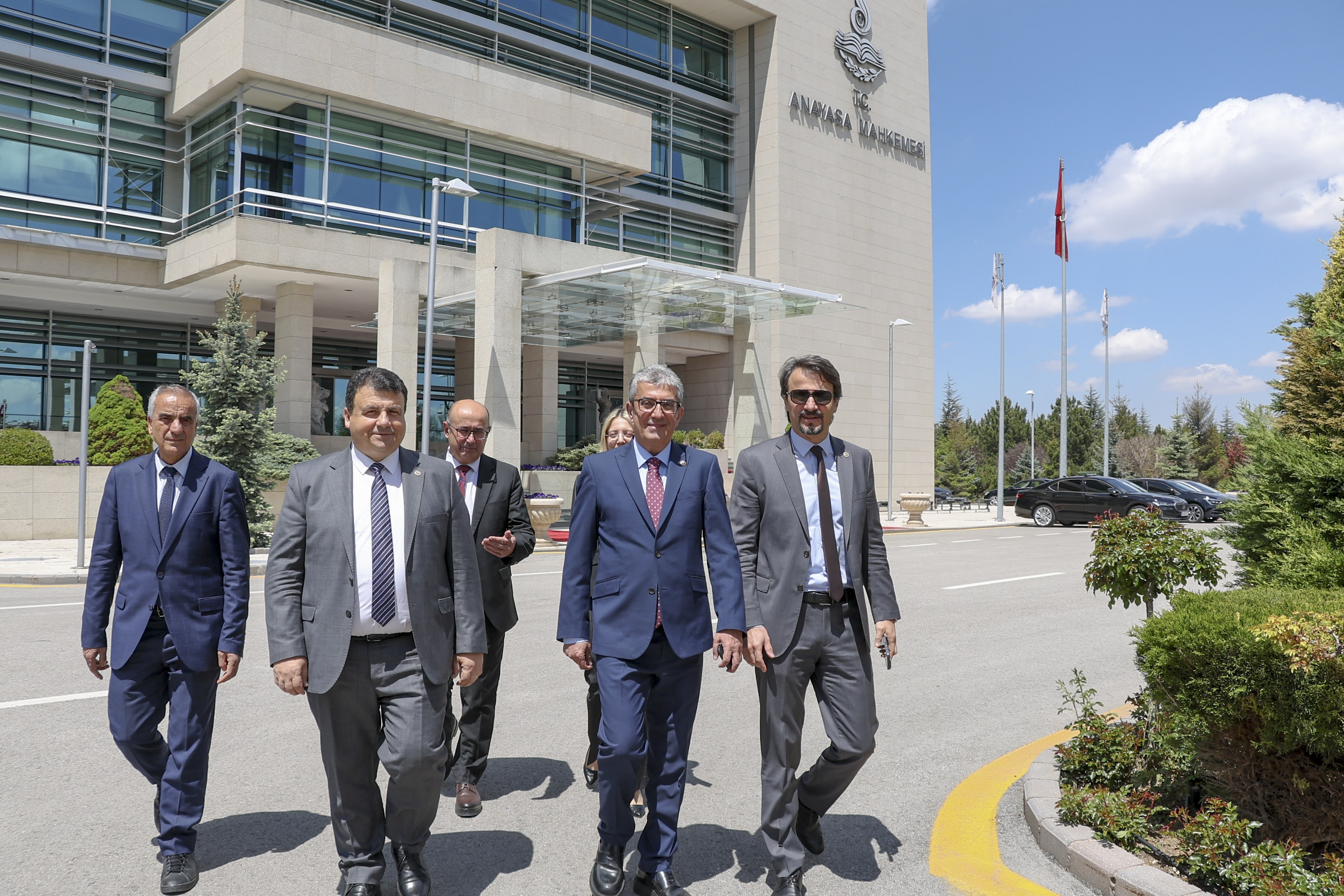 CHP Grup Başkanvekili Günaydın: "Hakim kararı olmaksızın kişisel verilerin kopyalanması ve verilere el konulması kabul edilebilir bir durum değildir"