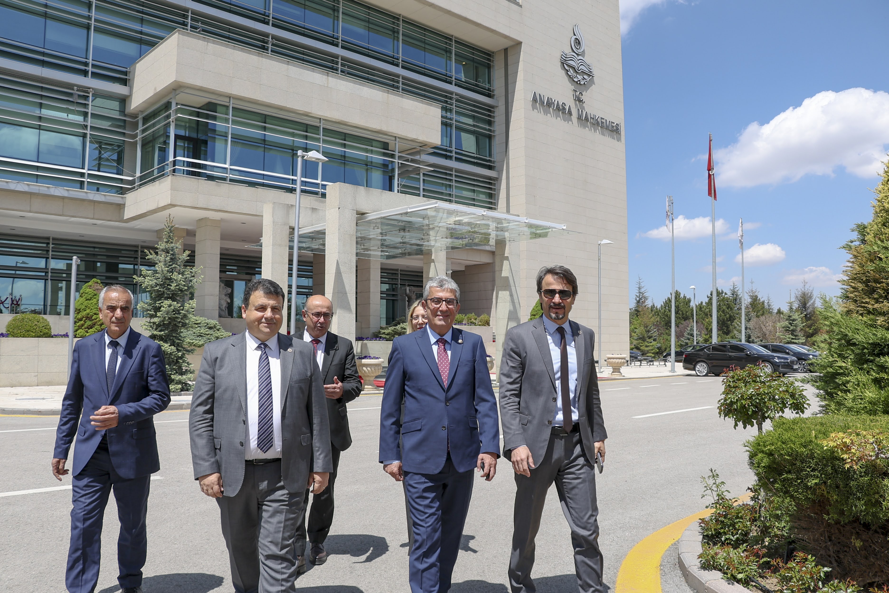 CHP Grup Başkanvekili Günaydın: "Hakim kararı olmaksızın kişisel verilerin kopyalanması ve verilere el konulması kabul edilebilir bir durum değildir"