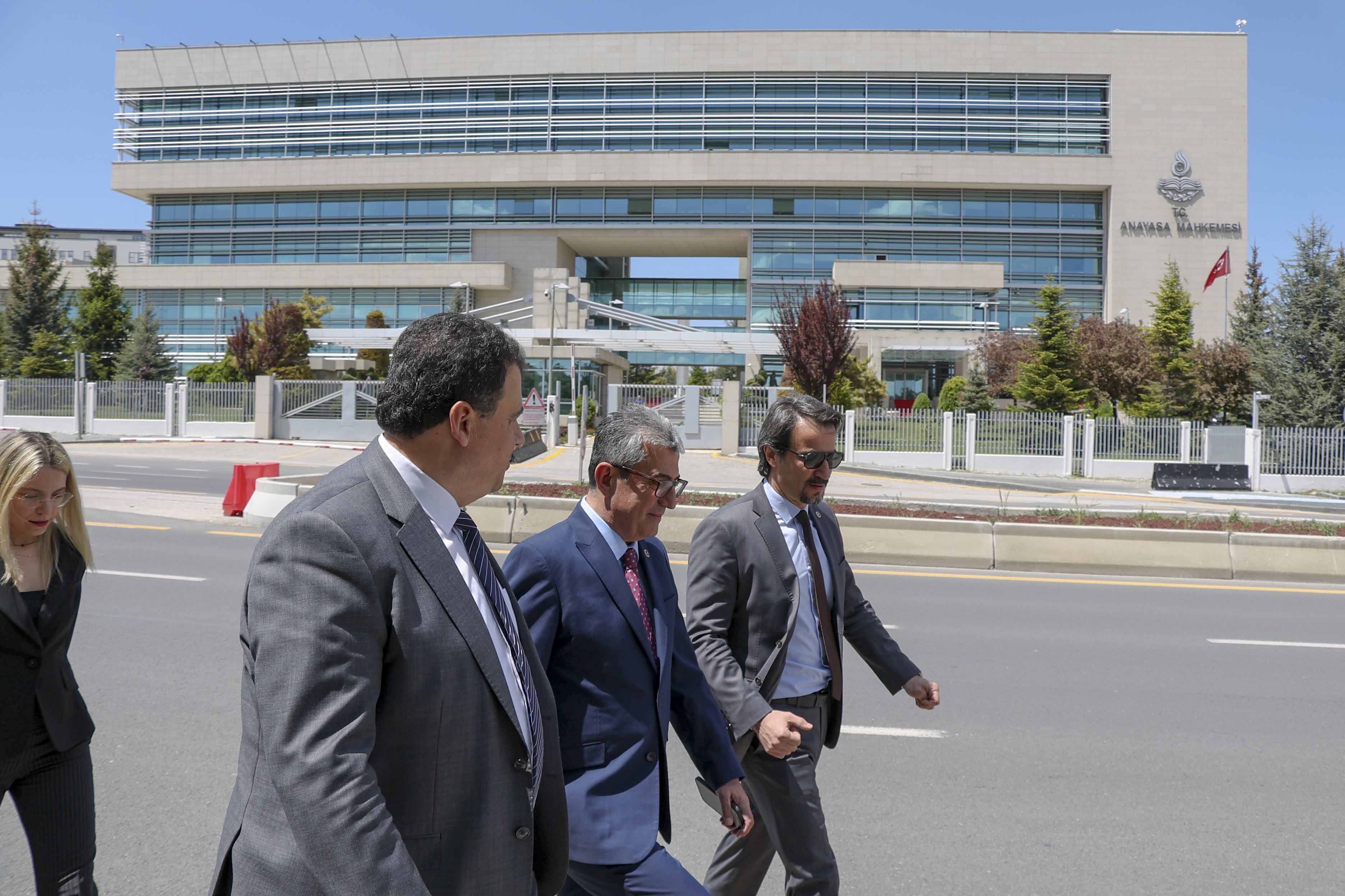 CHP Grup Başkanvekili Günaydın: "Hakim kararı olmaksızın kişisel verilerin kopyalanması ve verilere el konulması kabul edilebilir bir durum değildir"