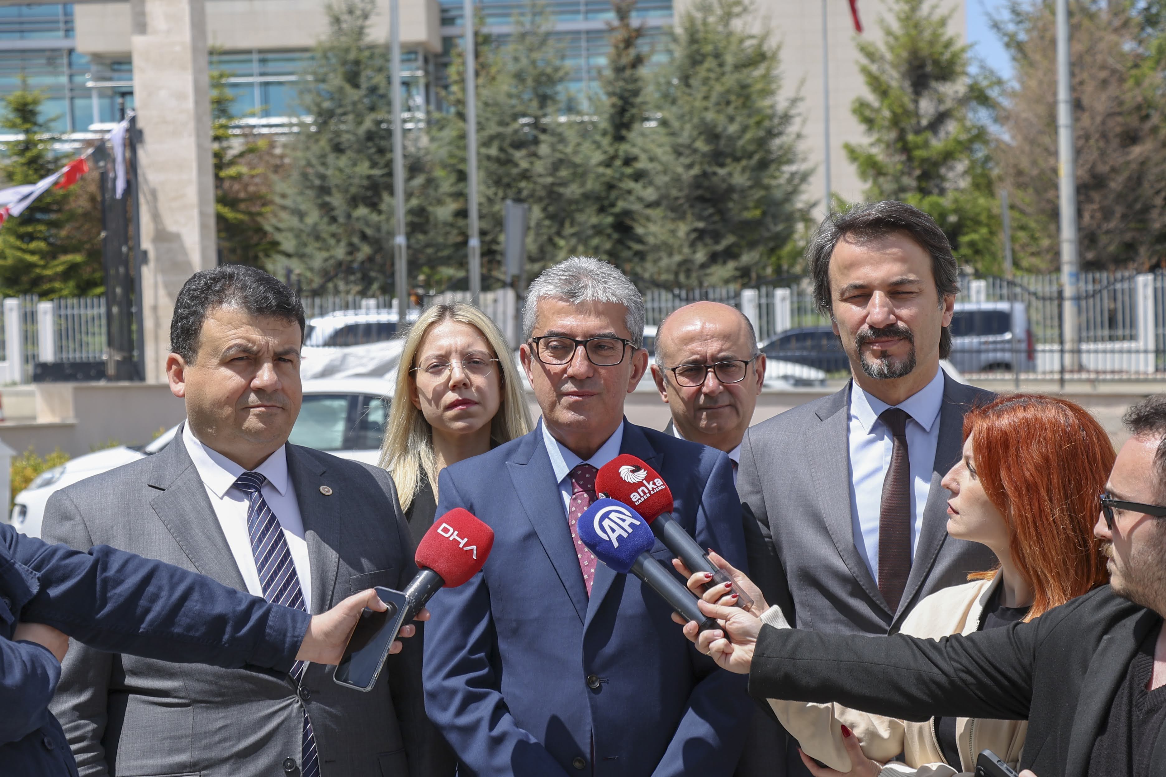 CHP Grup Başkanvekili Günaydın: "Hakim kararı olmaksızın kişisel verilerin kopyalanması ve verilere el konulması kabul edilebilir bir durum değildir"