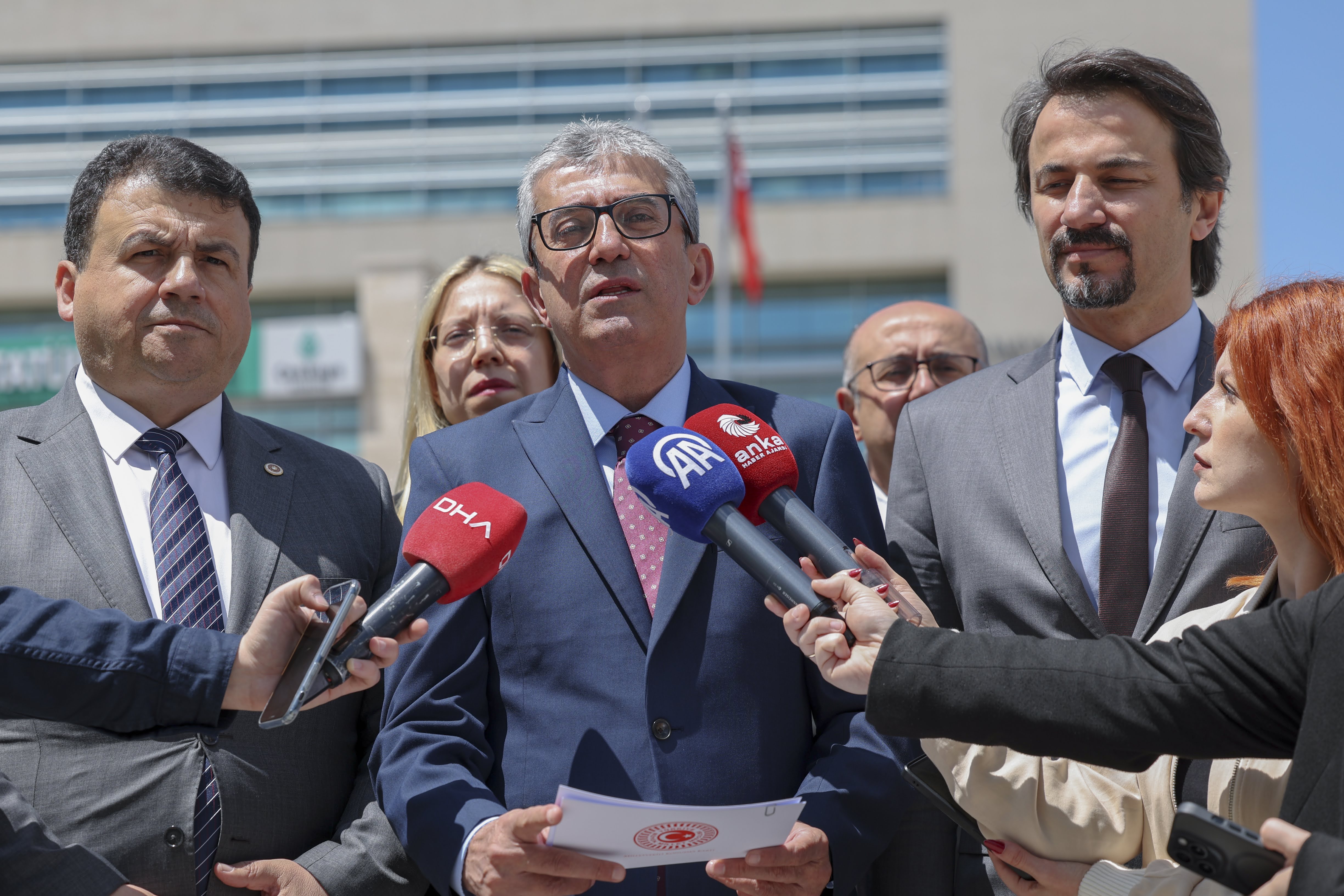 CHP Grup Başkanvekili Günaydın: "Hakim kararı olmaksızın kişisel verilerin kopyalanması ve verilere el konulması kabul edilebilir bir durum değildir"
