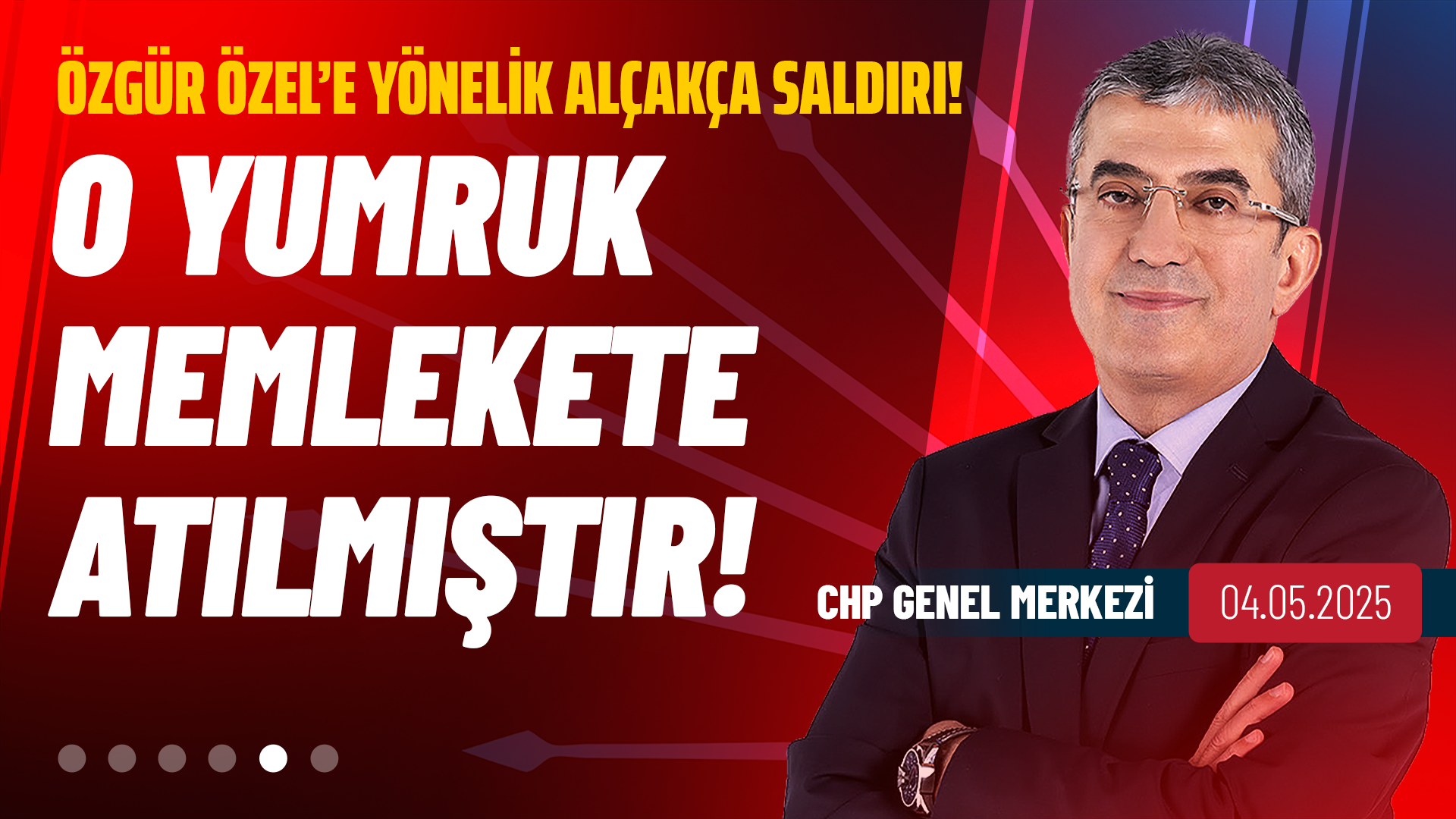Özgür Özel'e yapılan saldırı sonrası yurttaşlar CHP Genel Merkezi'nde...