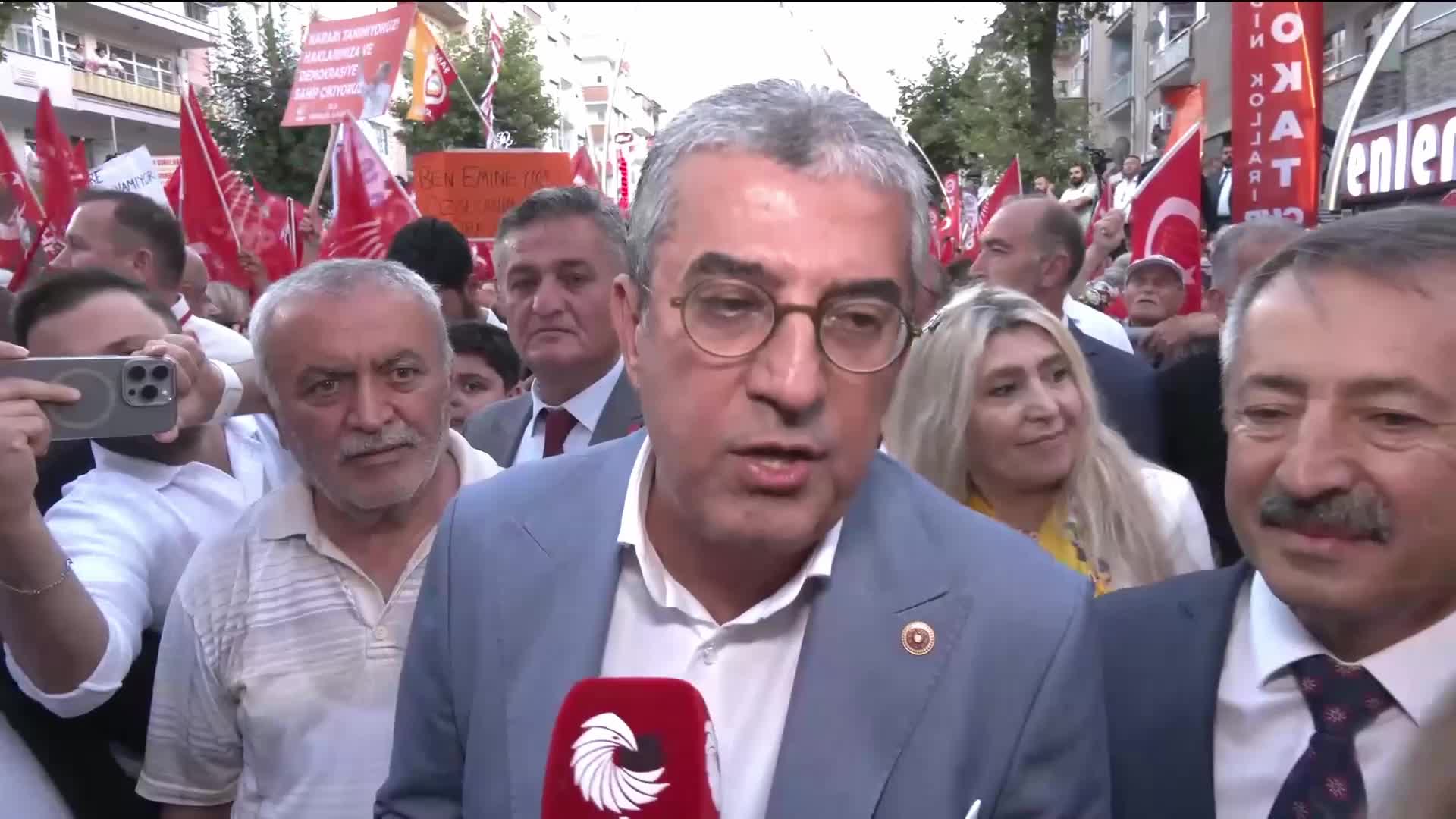 Ülkemizi Demokrasiden ve Adaletten Ayıramayacaklar