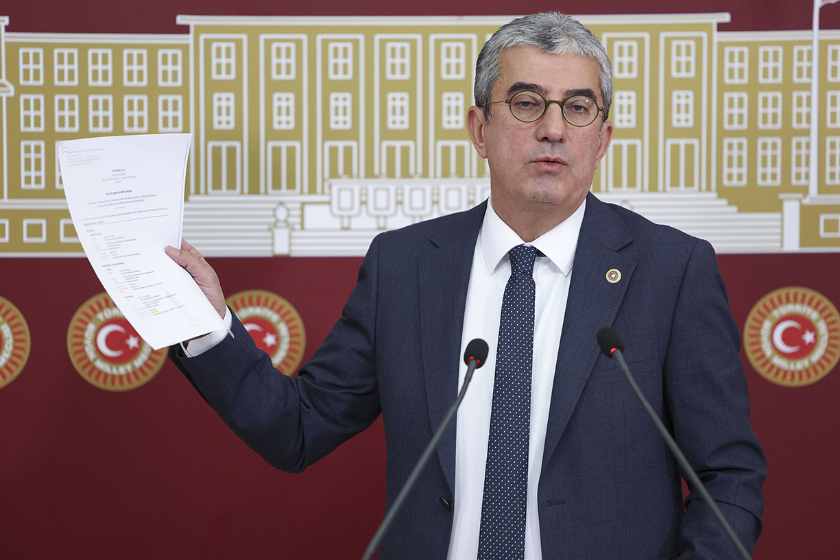 Devlet Çıkar Gruplarının Savaşına Alet Ediliyor!