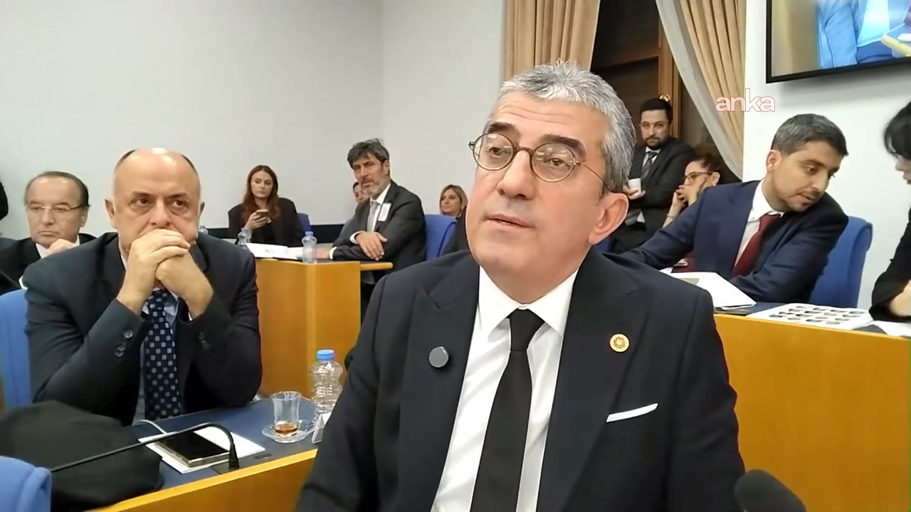 Böcek Ailesinin Vebali Kimin Boynunda?